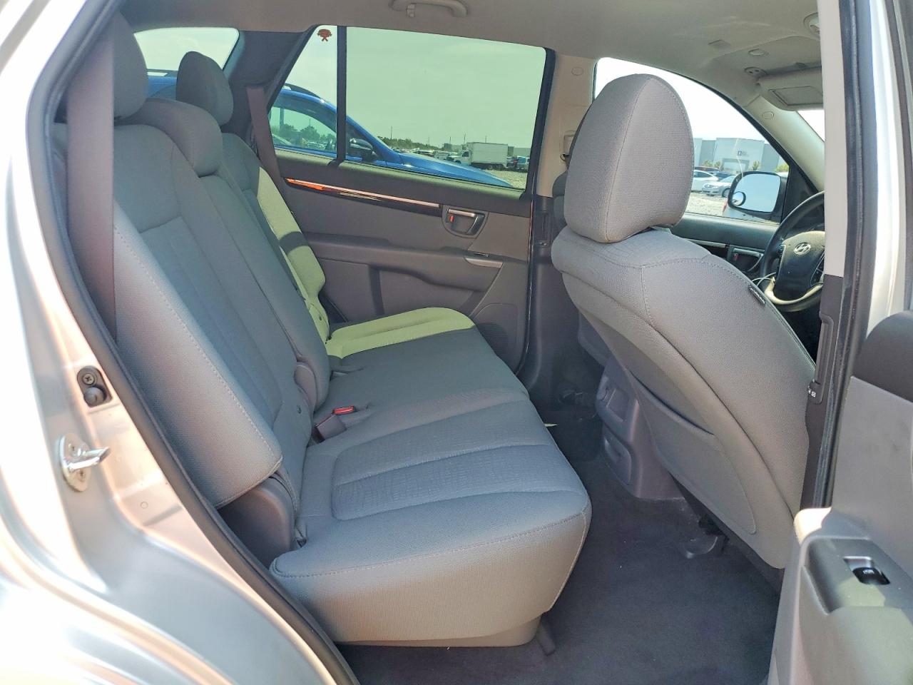 2011 Hyundai Santa Fe Gls Silver vin: 5XYZG3AB7BG075554