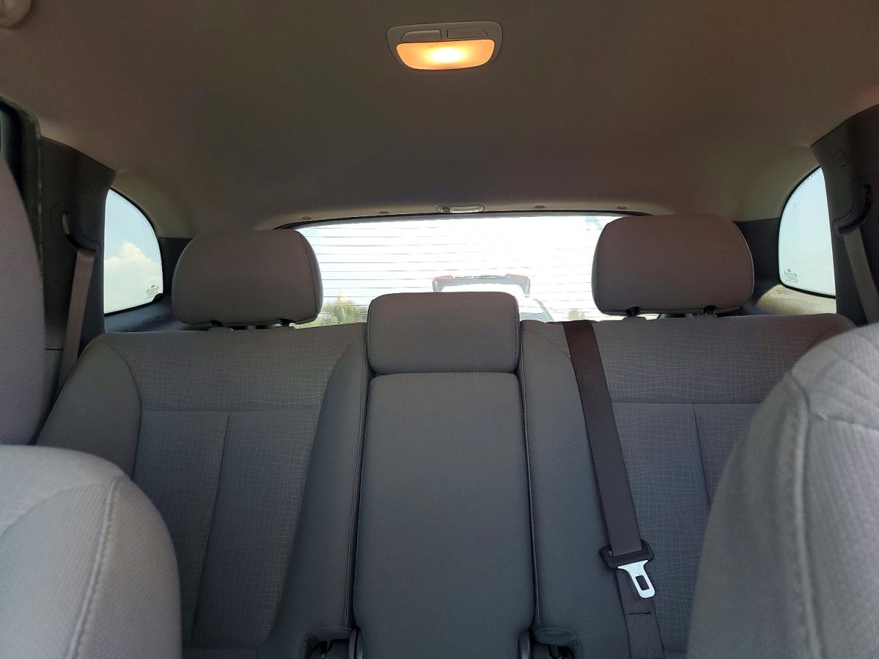 2011 Hyundai Santa Fe Gls Silver vin: 5XYZG3AB7BG075554