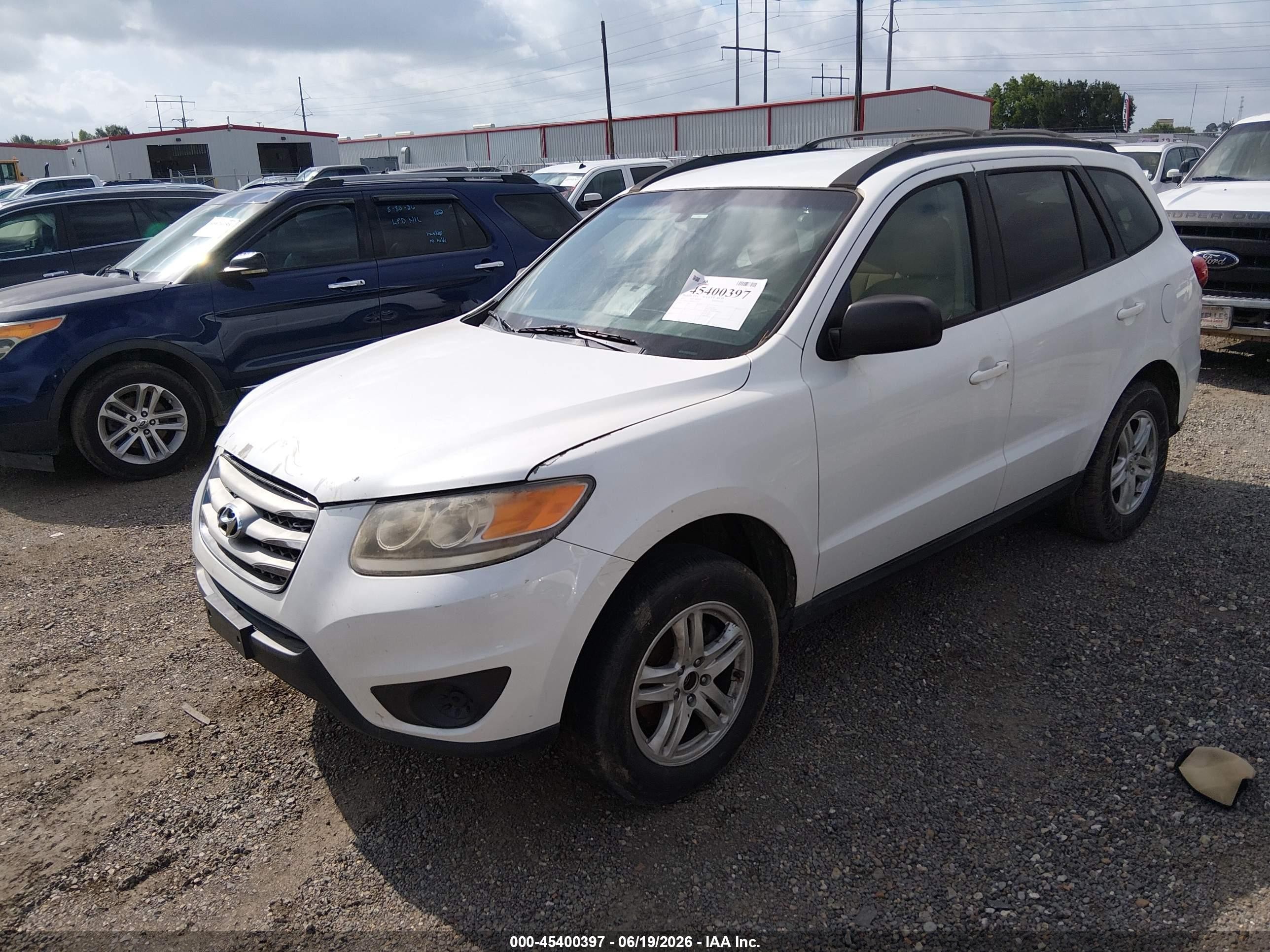 2012 Hyundai Santa Fe Gls White vin: 5XYZG3AB7CG118324