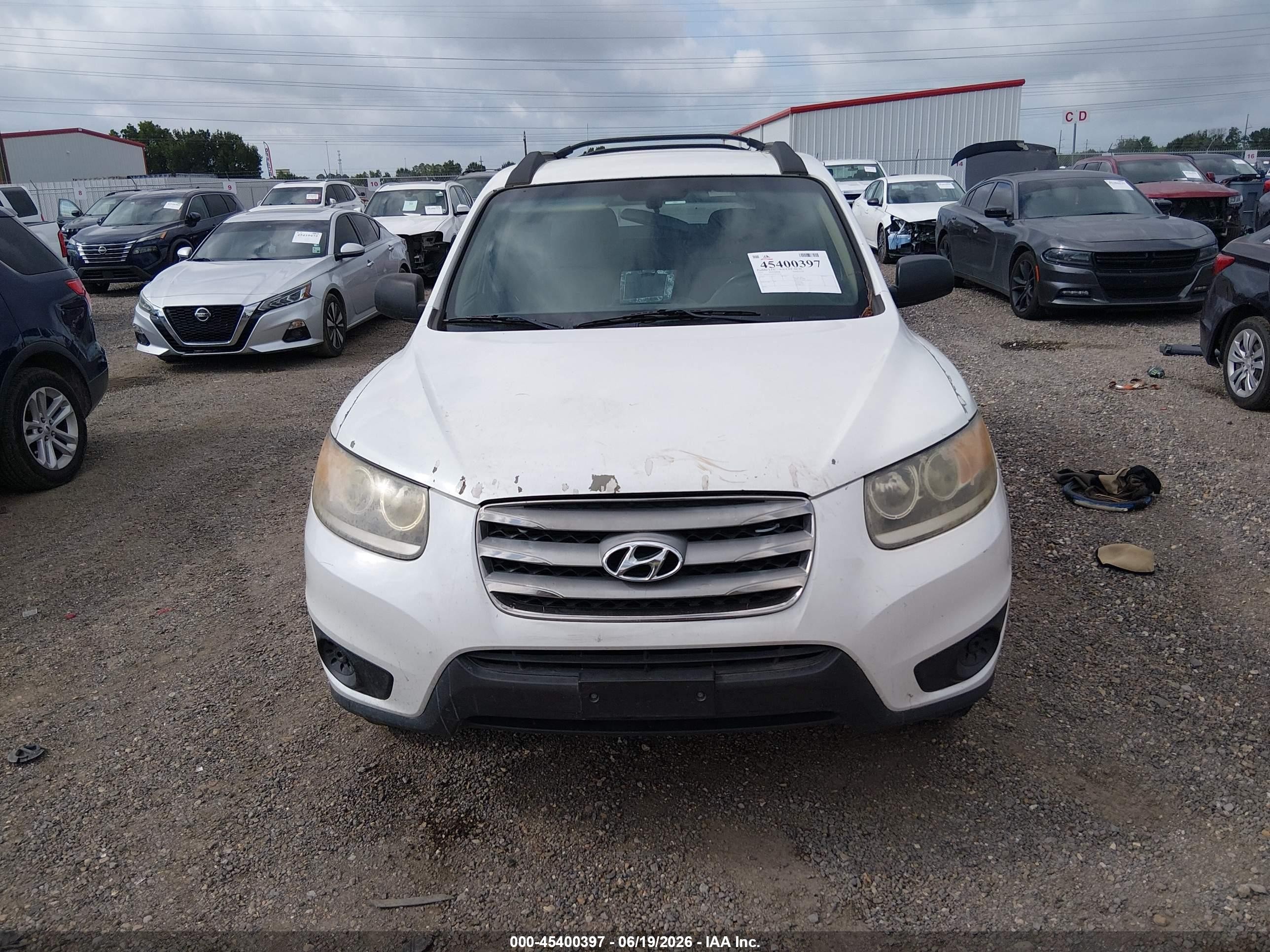 2012 Hyundai Santa Fe Gls White vin: 5XYZG3AB7CG118324