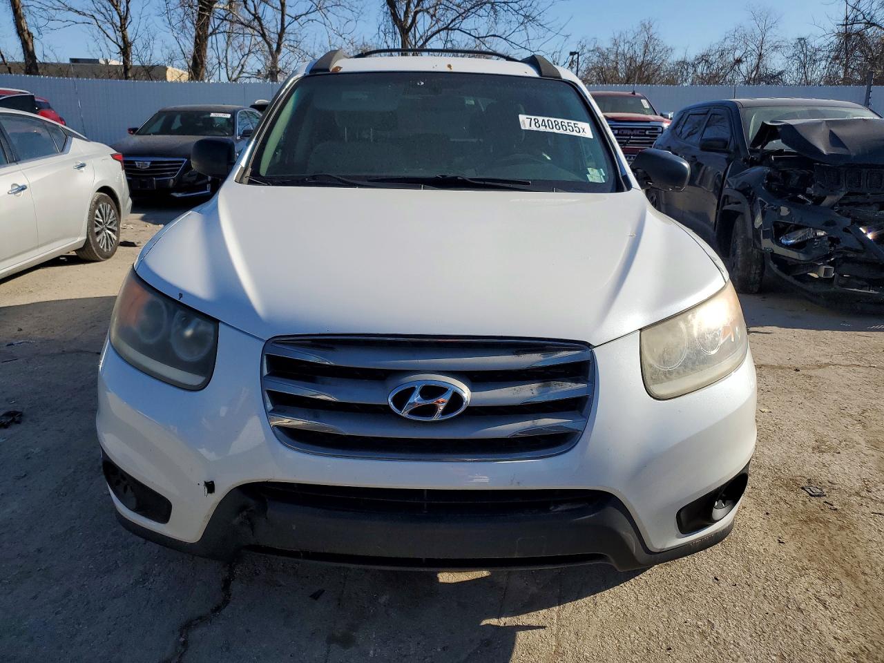 2012 Hyundai Santa Fe Gls White vin: 5XYZG3AB7CG151632