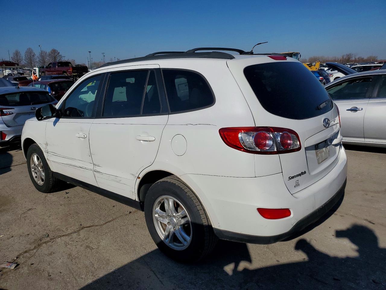2012 Hyundai Santa Fe Gls White vin: 5XYZG3AB7CG151632