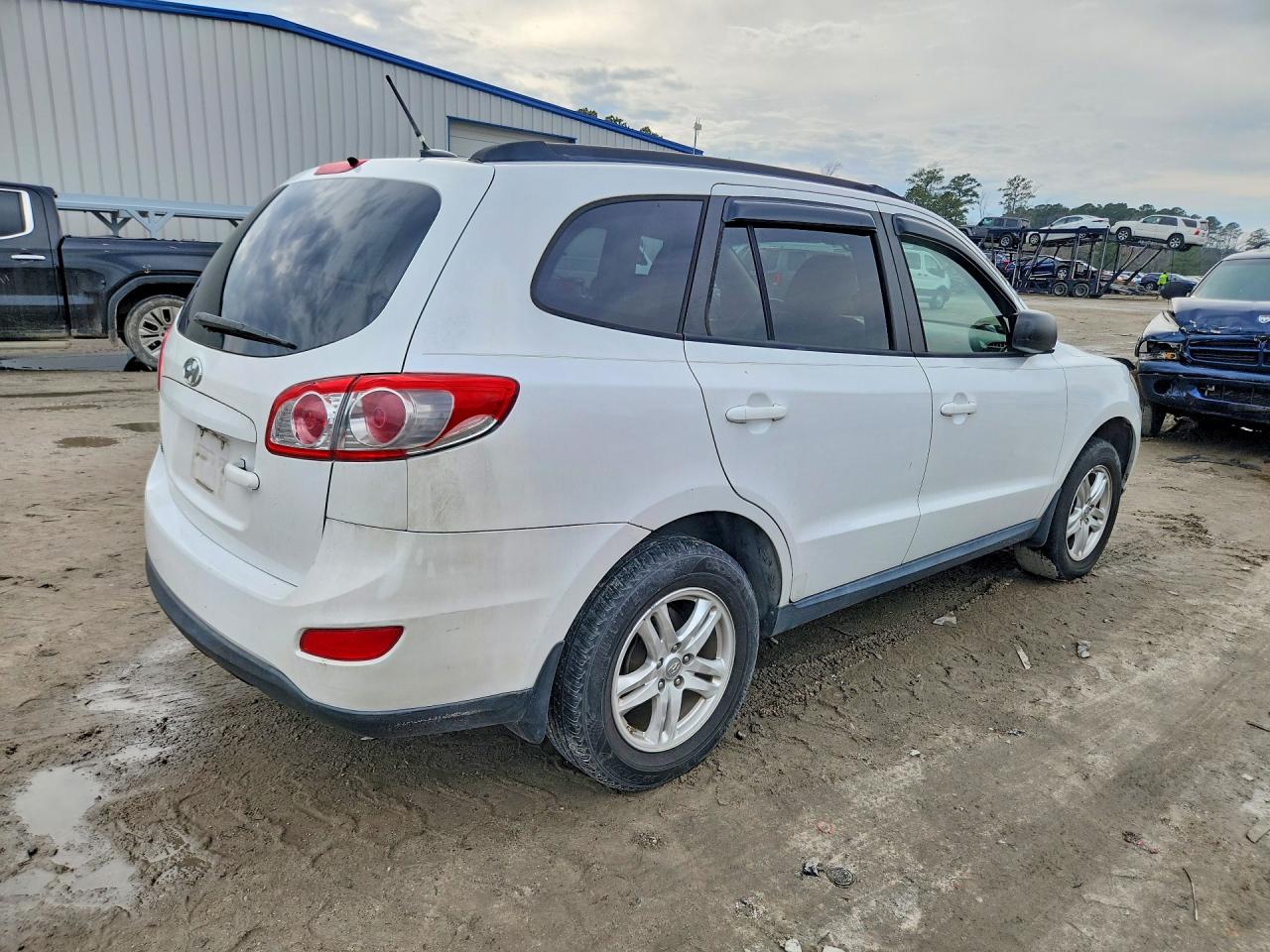 2012 Hyundai Santa Fe White vin: 5XYZG3AB8CG153292