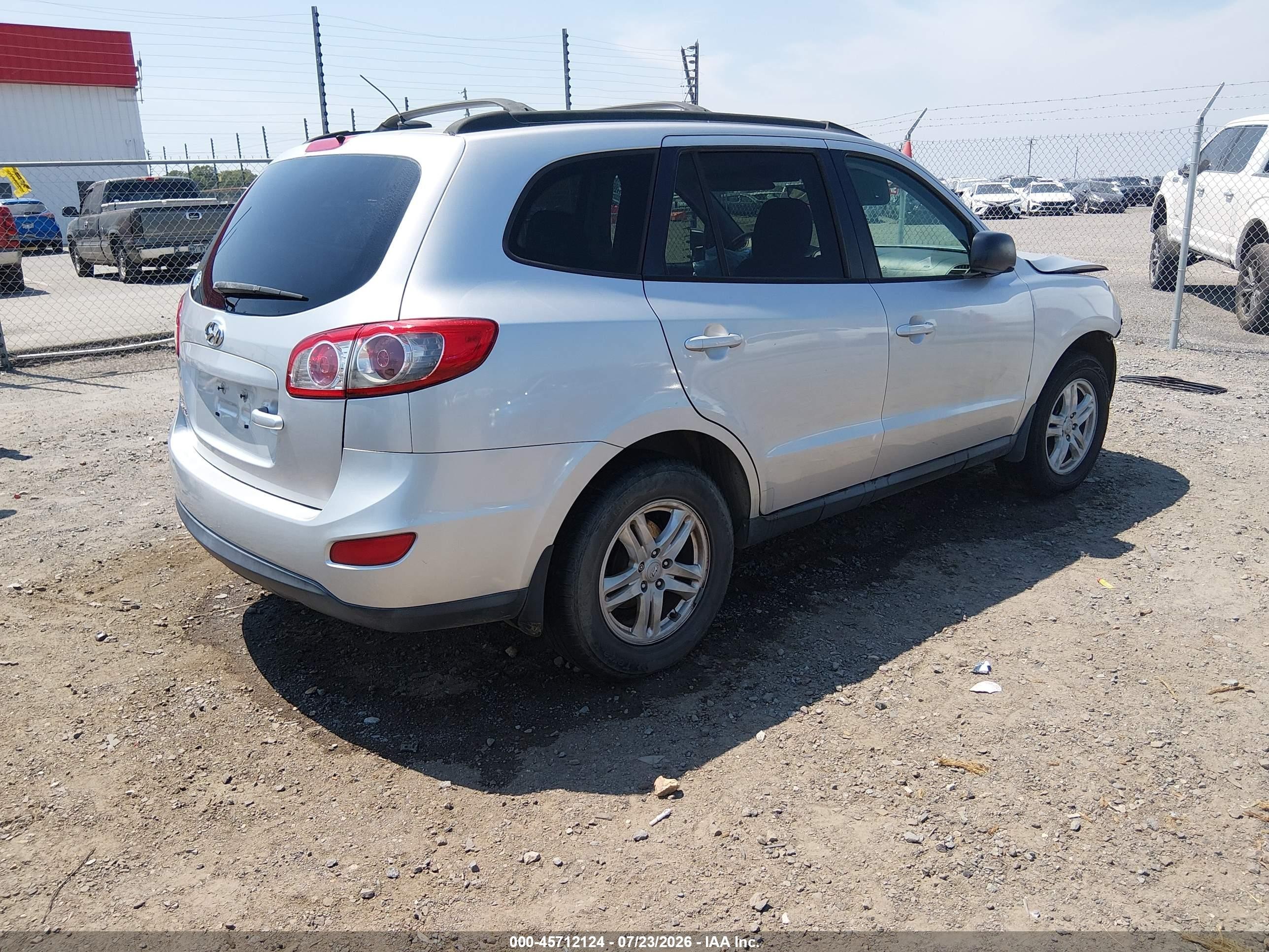 2012 Hyundai Santa Fe Gls Silver vin: 5XYZG3AB9CG161823