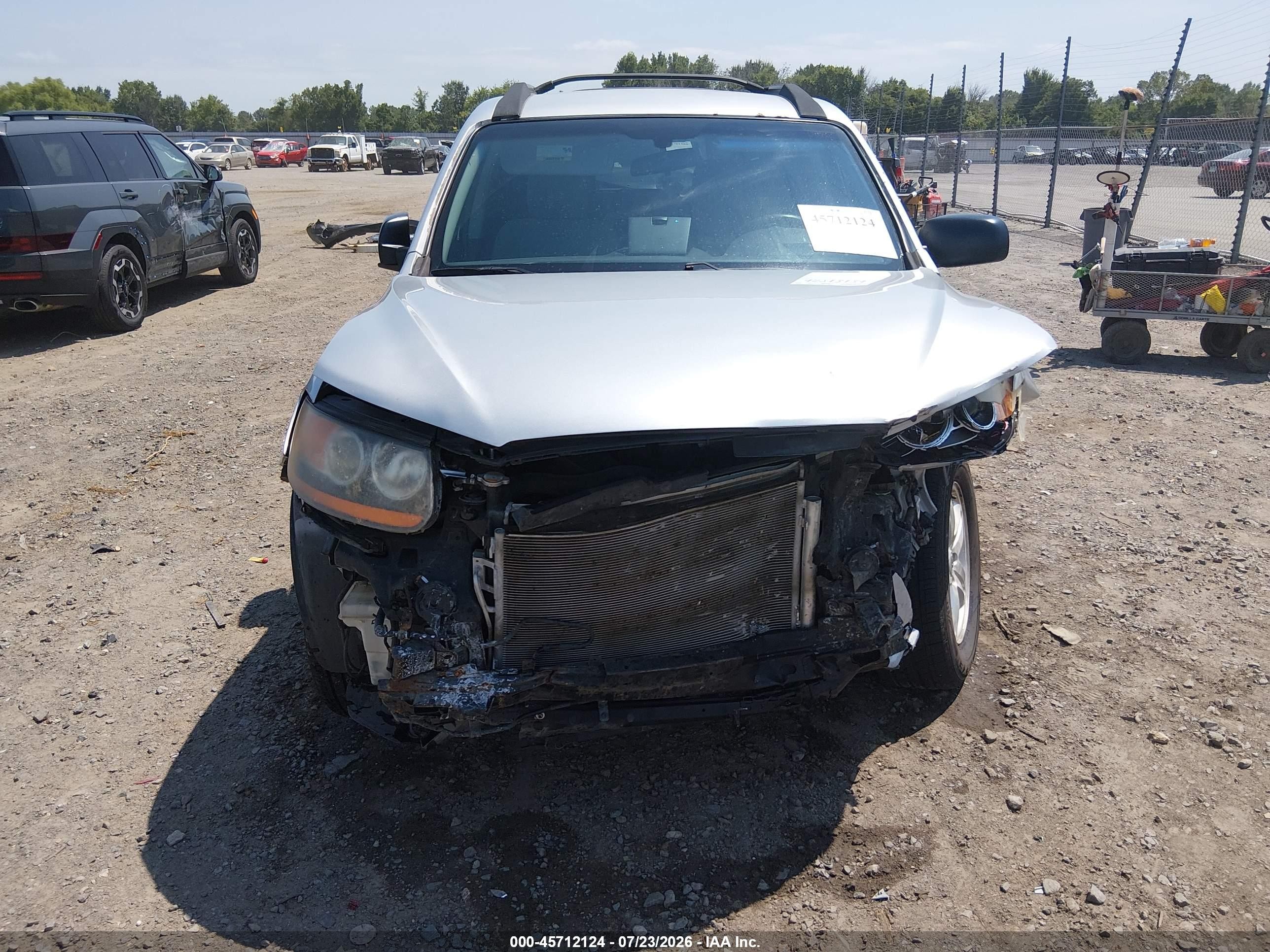 2012 Hyundai Santa Fe Gls Silver vin: 5XYZG3AB9CG161823