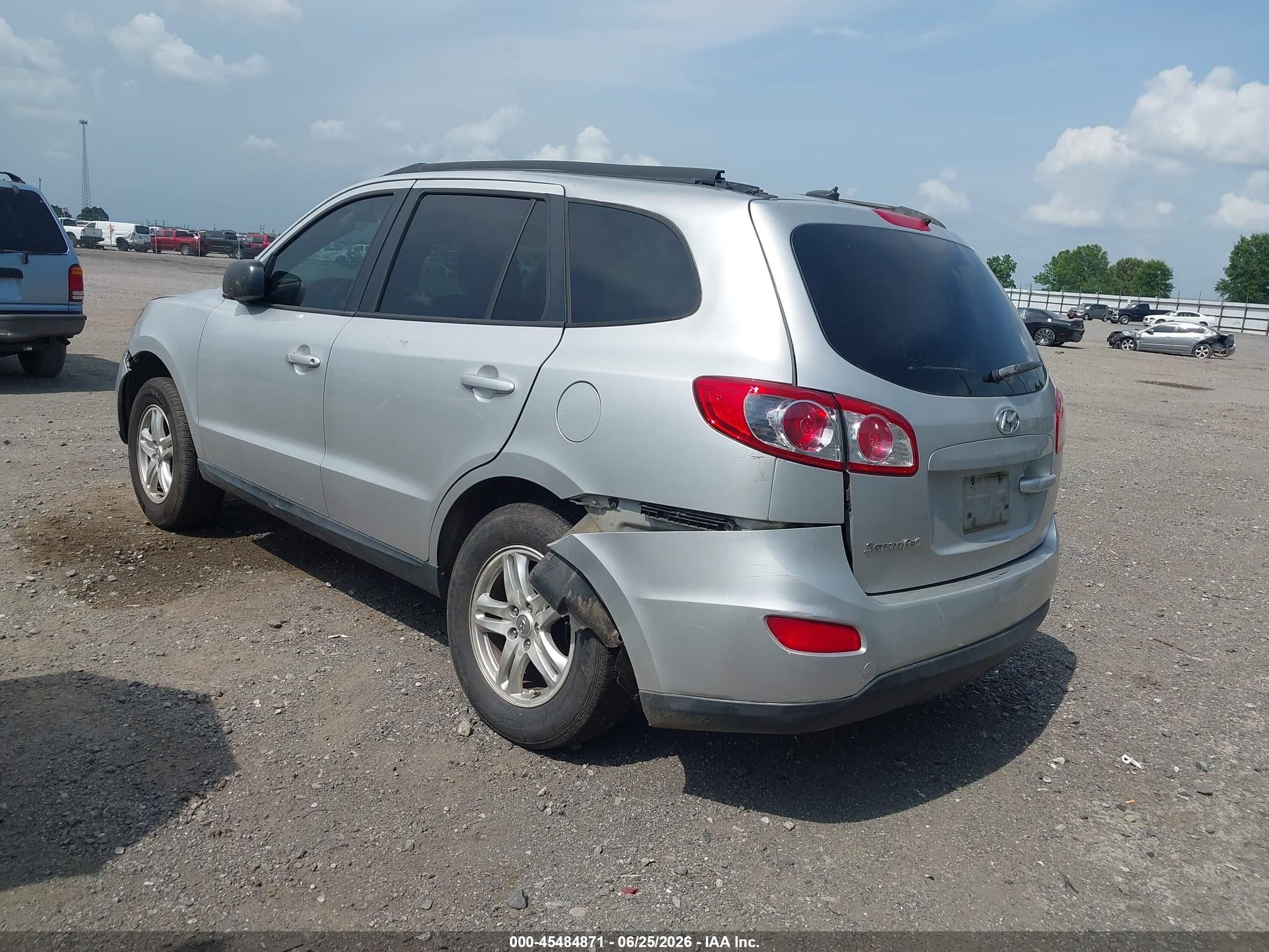 2012 Hyundai Santa Fe Gls Silver vin: 5XYZG3ABXCG123226