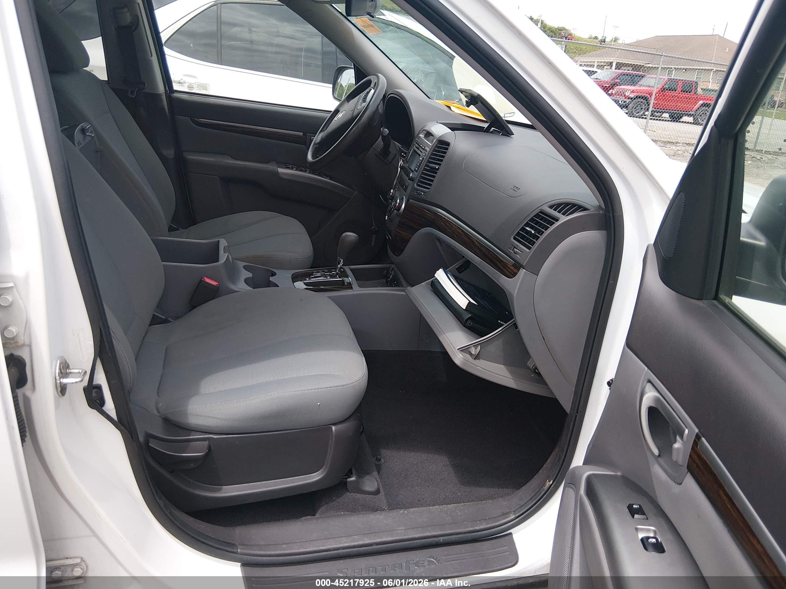 2011 Hyundai Santa Fe Gls V6 White vin: 5XYZG4AG7BG017770