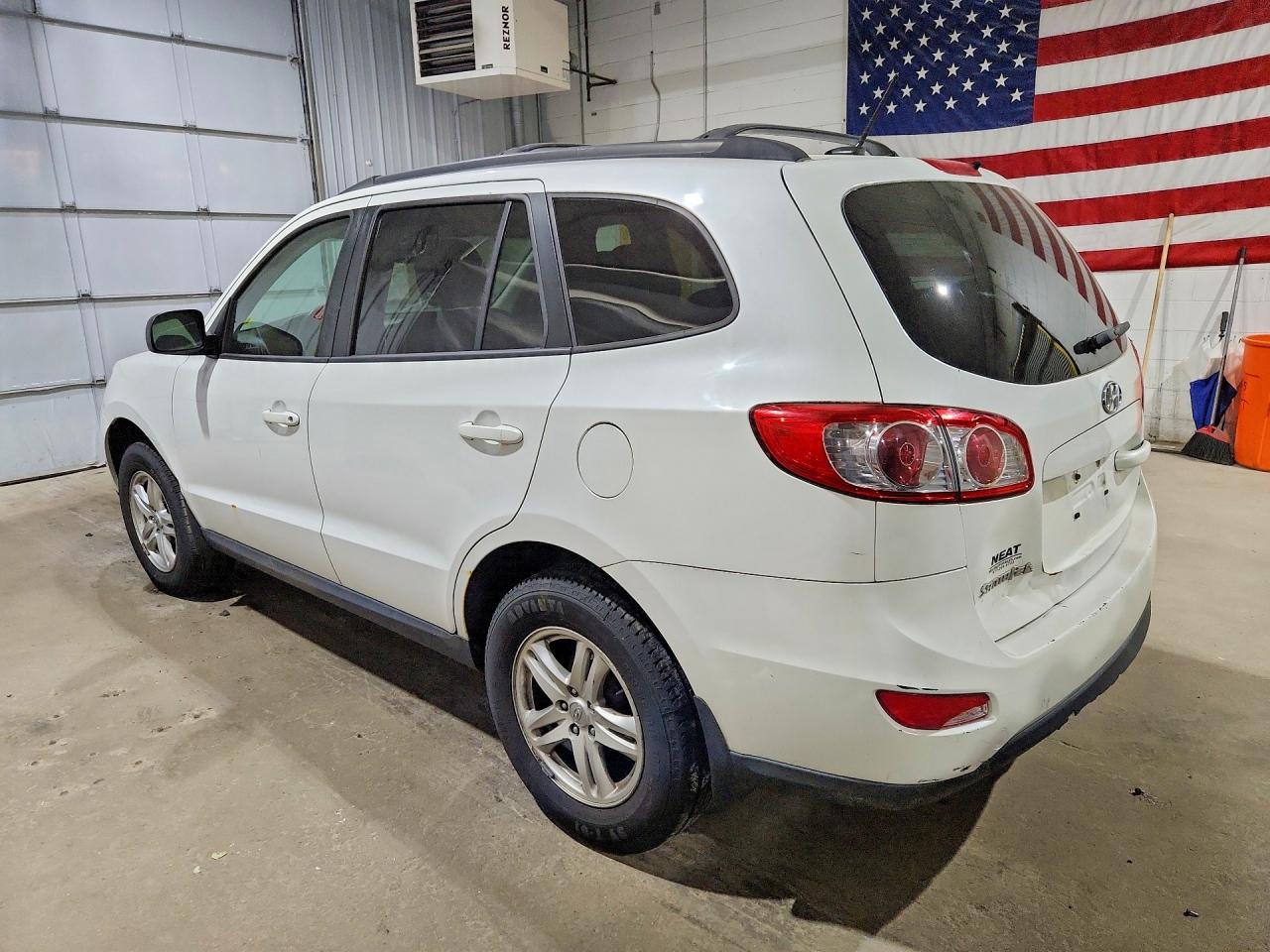 2012 Hyundai Santa Fe Белый vin: 5XYZGDAB0CG119479