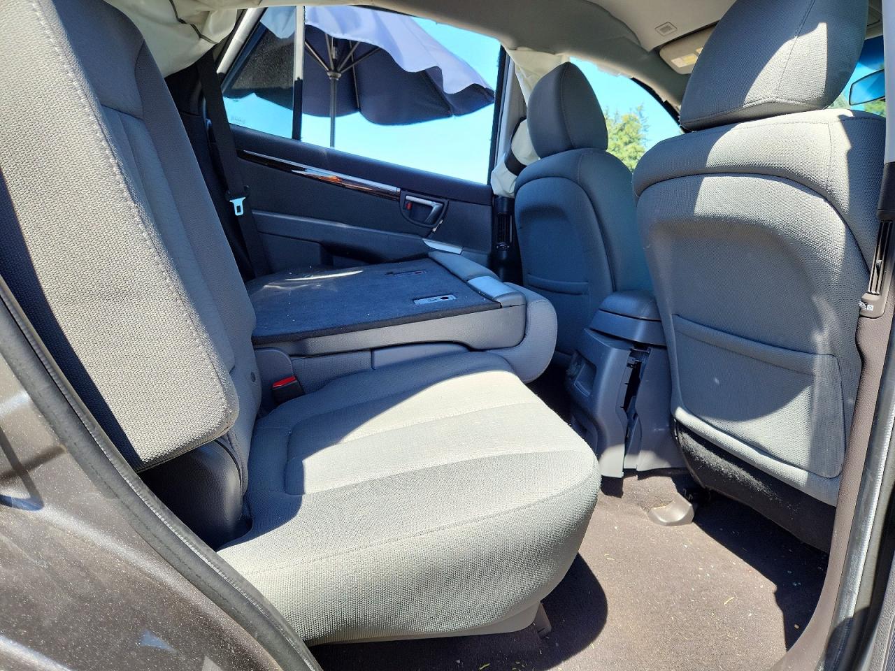 2012 Hyundai Santa Fe Gls Gray vin: 5XYZGDAB0CG161215