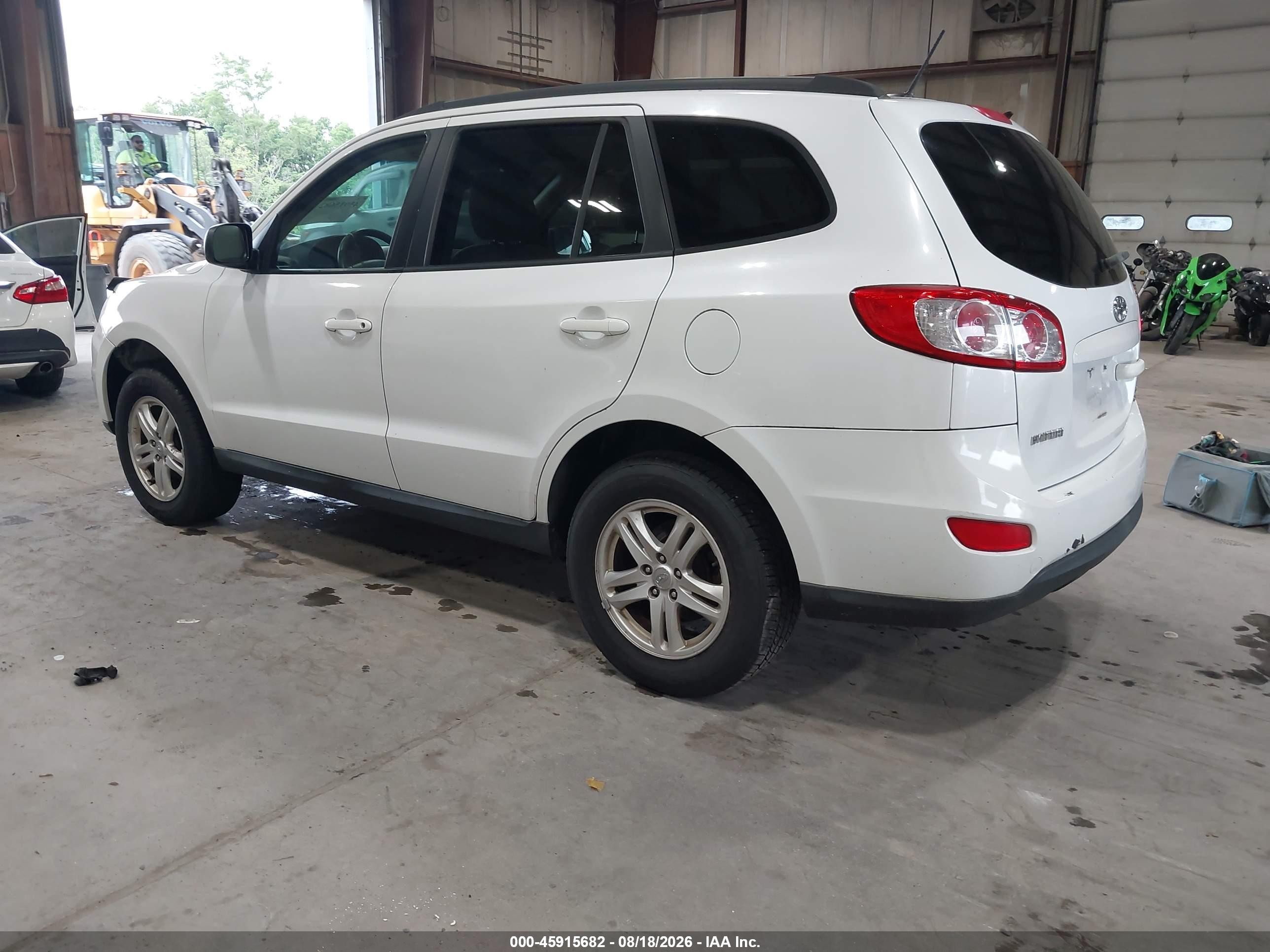 2011 Hyundai Santa Fe Gls White vin: 5XYZGDAB2BG002341