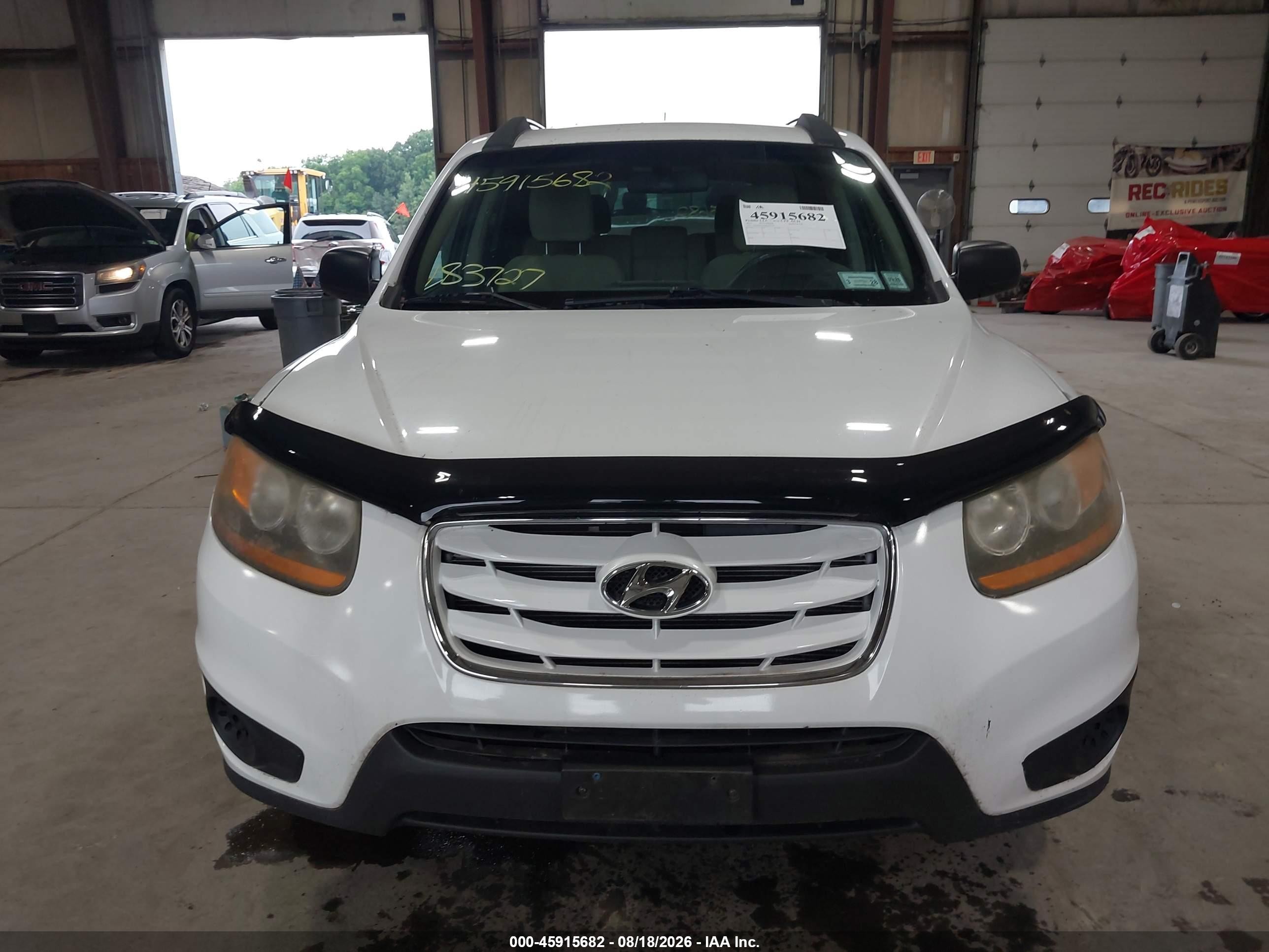 2011 Hyundai Santa Fe Gls White vin: 5XYZGDAB2BG002341