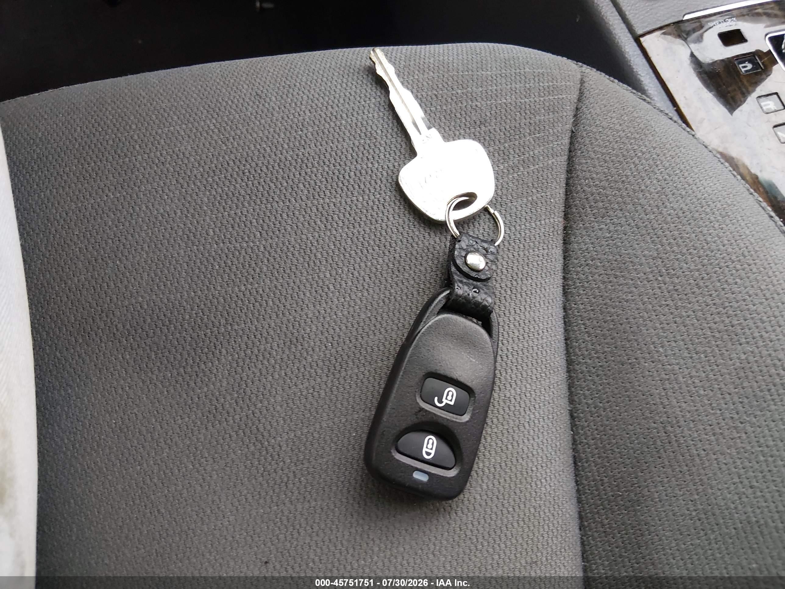 2011 Hyundai Santa Fe Gls Silver vin: 5XYZGDAB2BG020418