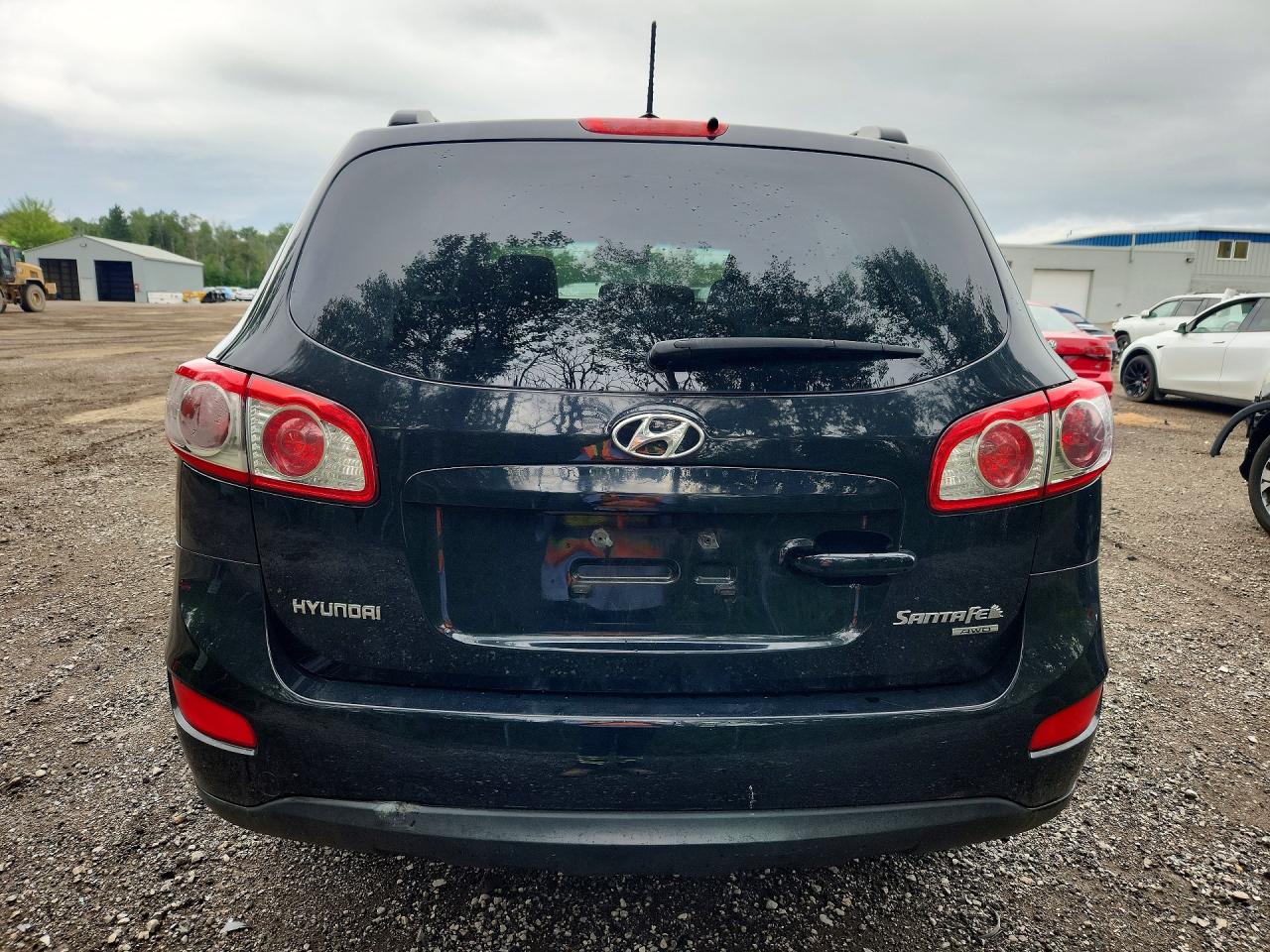 2011 Hyundai Santa Fe Gls Black vin: 5XYZGDAB2BG042497