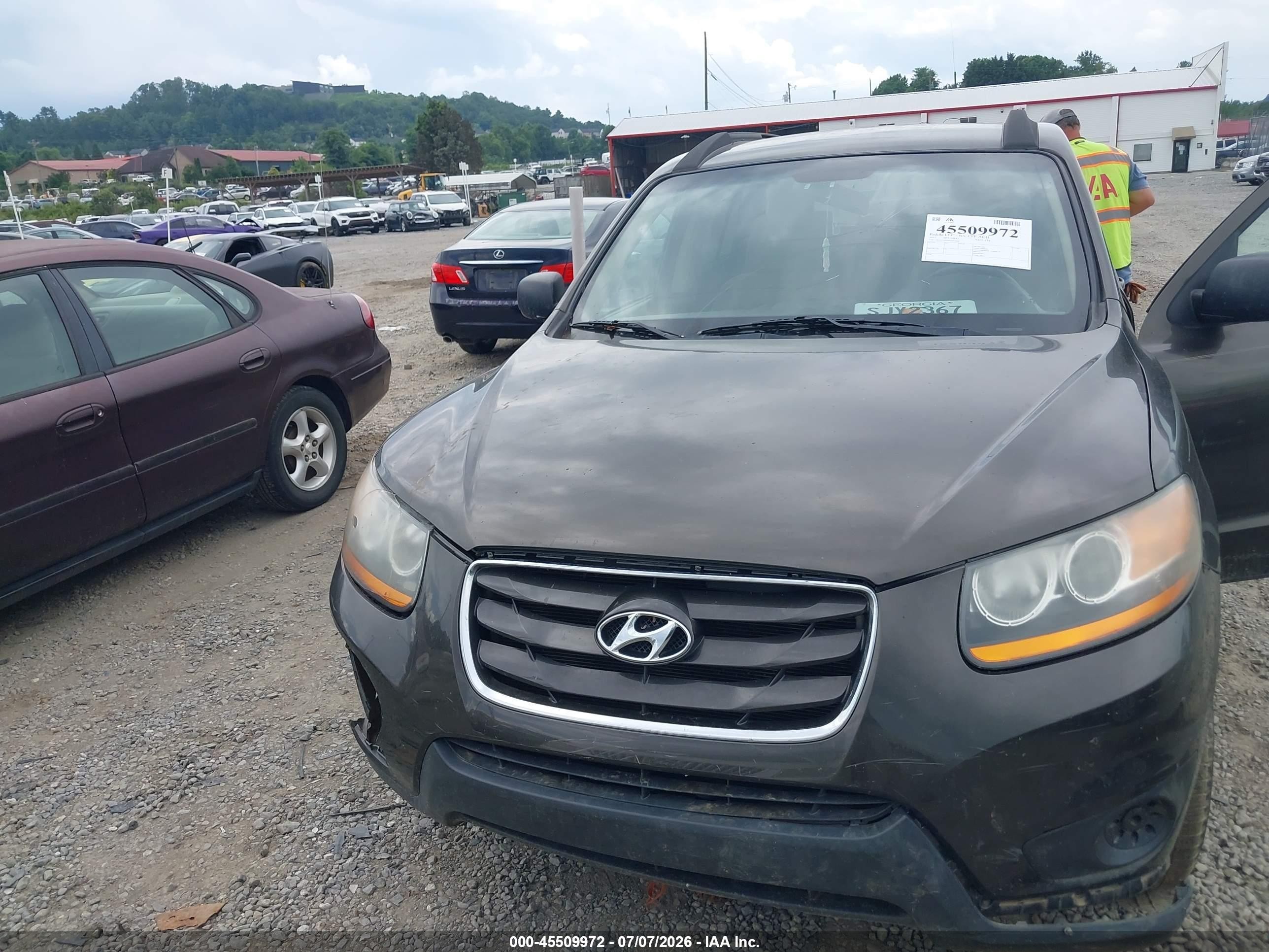 2011 Hyundai Santa Fe Gls Brown vin: 5XYZGDAB2BG071644