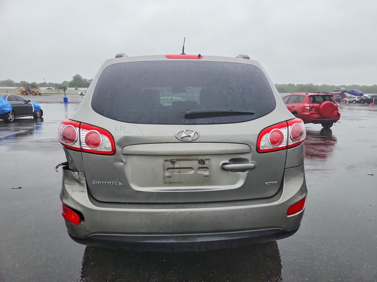 2012 Hyundai Santa Fe Gls Серебряный vin: 5XYZGDAB2CG102358
