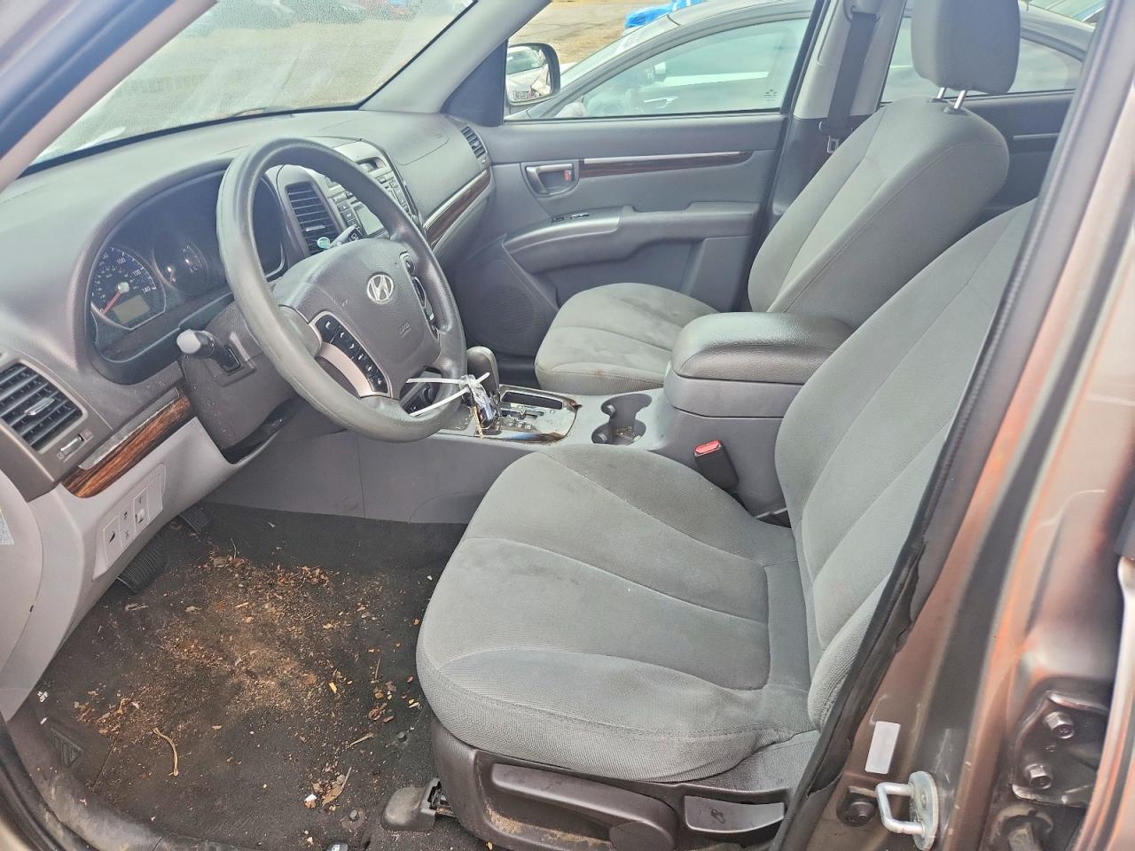 2012 Hyundai Santa Fe Gls Серебряный vin: 5XYZGDAB2CG102358