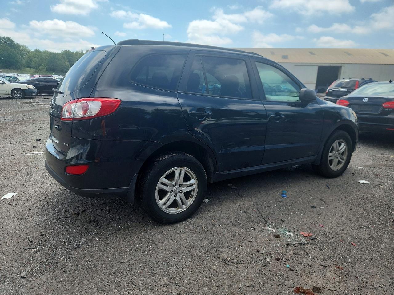 2012 Hyundai Santa Fe Gl(middle-low ) Black vin: 5XYZGDAB2CG126806
