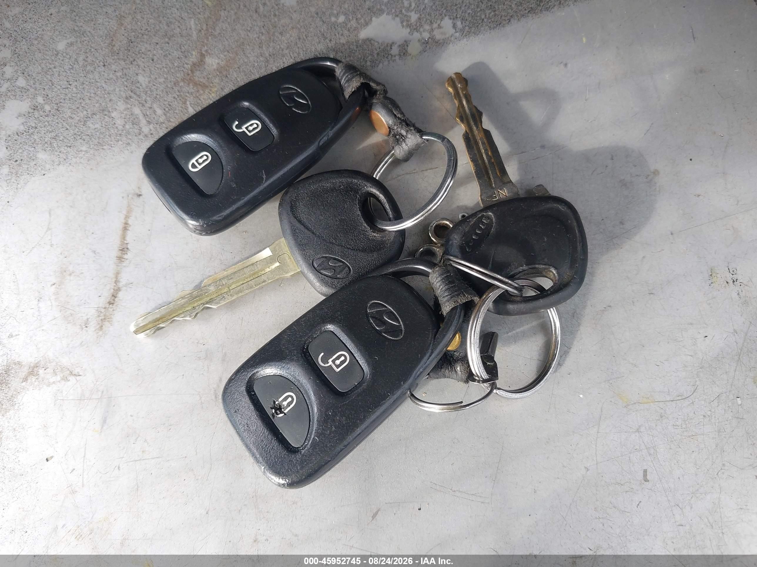 2011 Hyundai Santa Fe Gls Серебряный vin: 5XYZGDAB3BG008813