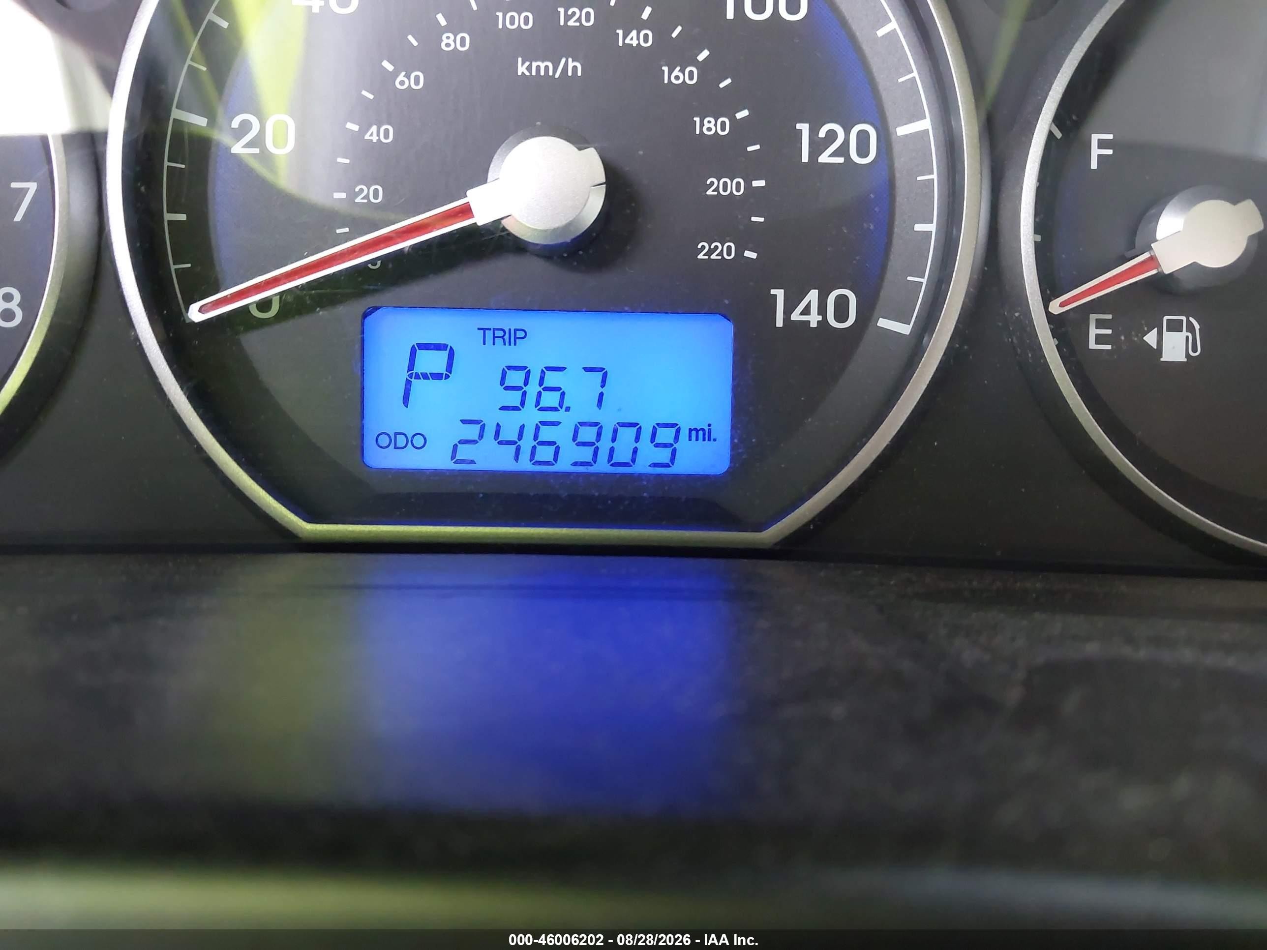 2011 Hyundai Santa Fe Gls Silver vin: 5XYZGDAB3BG073872
