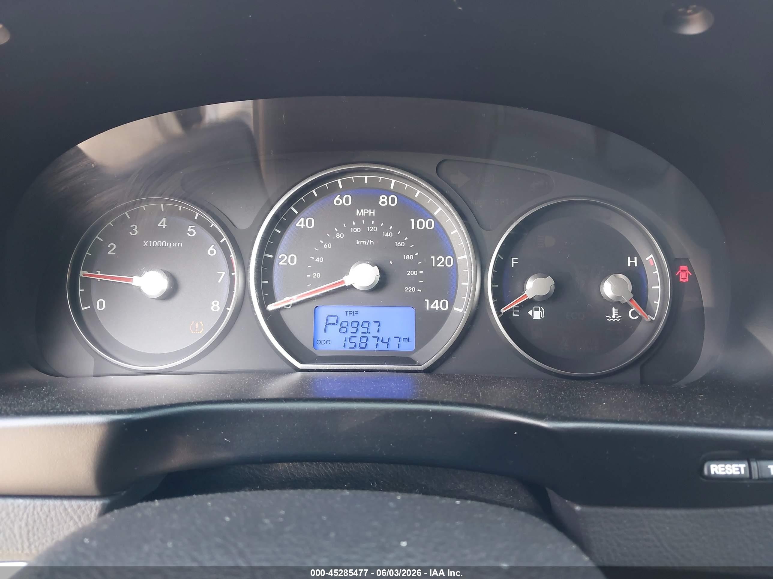 2012 Hyundai Santa Fe Gls White vin: 5XYZGDAB3CG091970