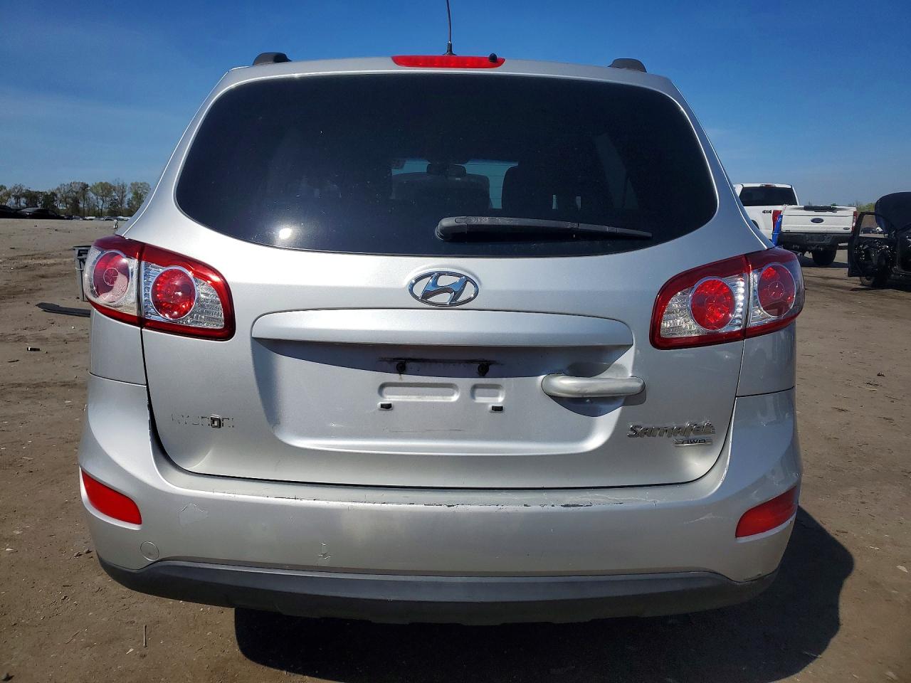2011 Hyundai Santa Fe Gls Silver vin: 5XYZGDAB4BG004950