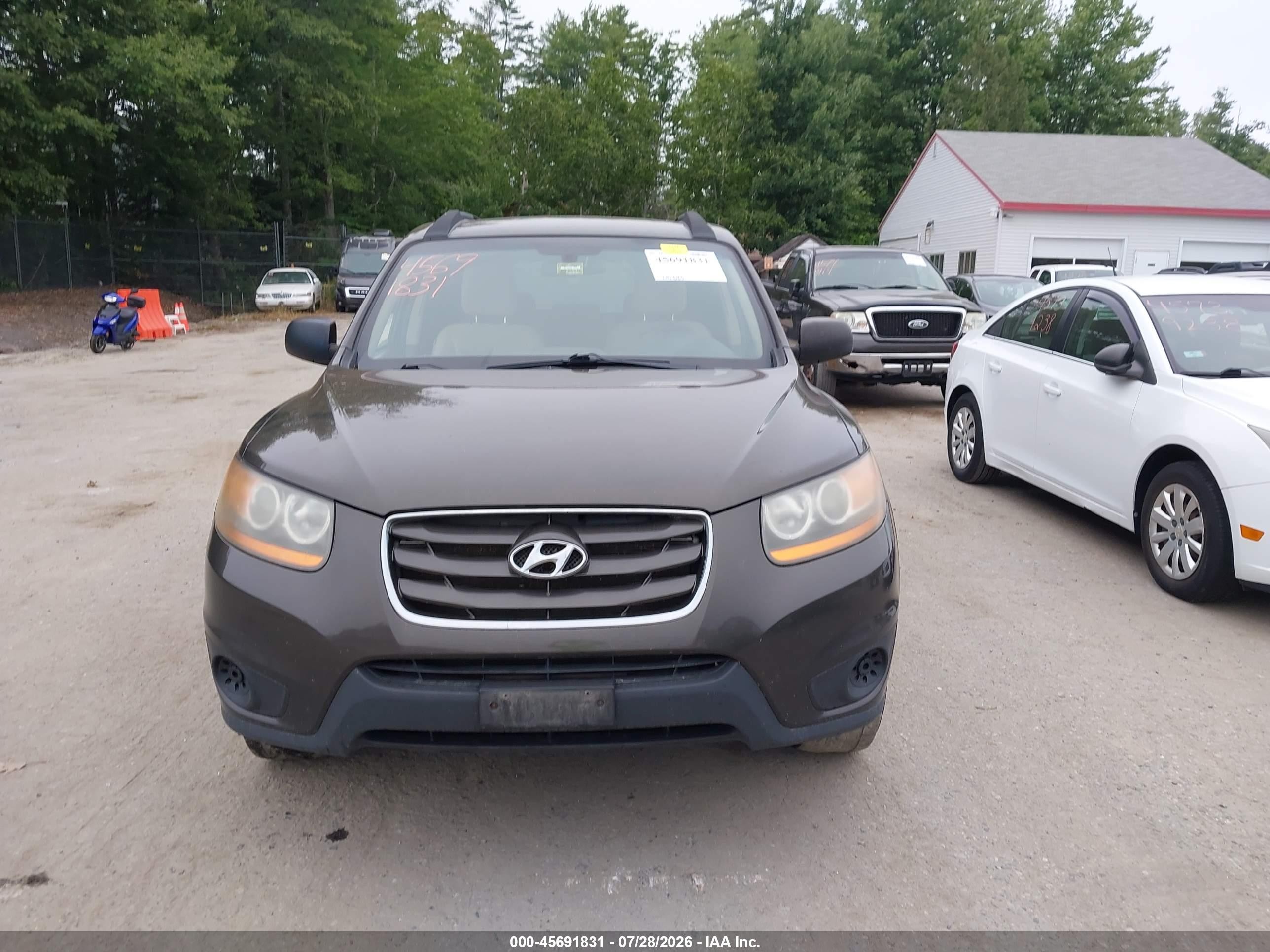2011 Hyundai Santa Fe Gls Brown vin: 5XYZGDAB4BG008755
