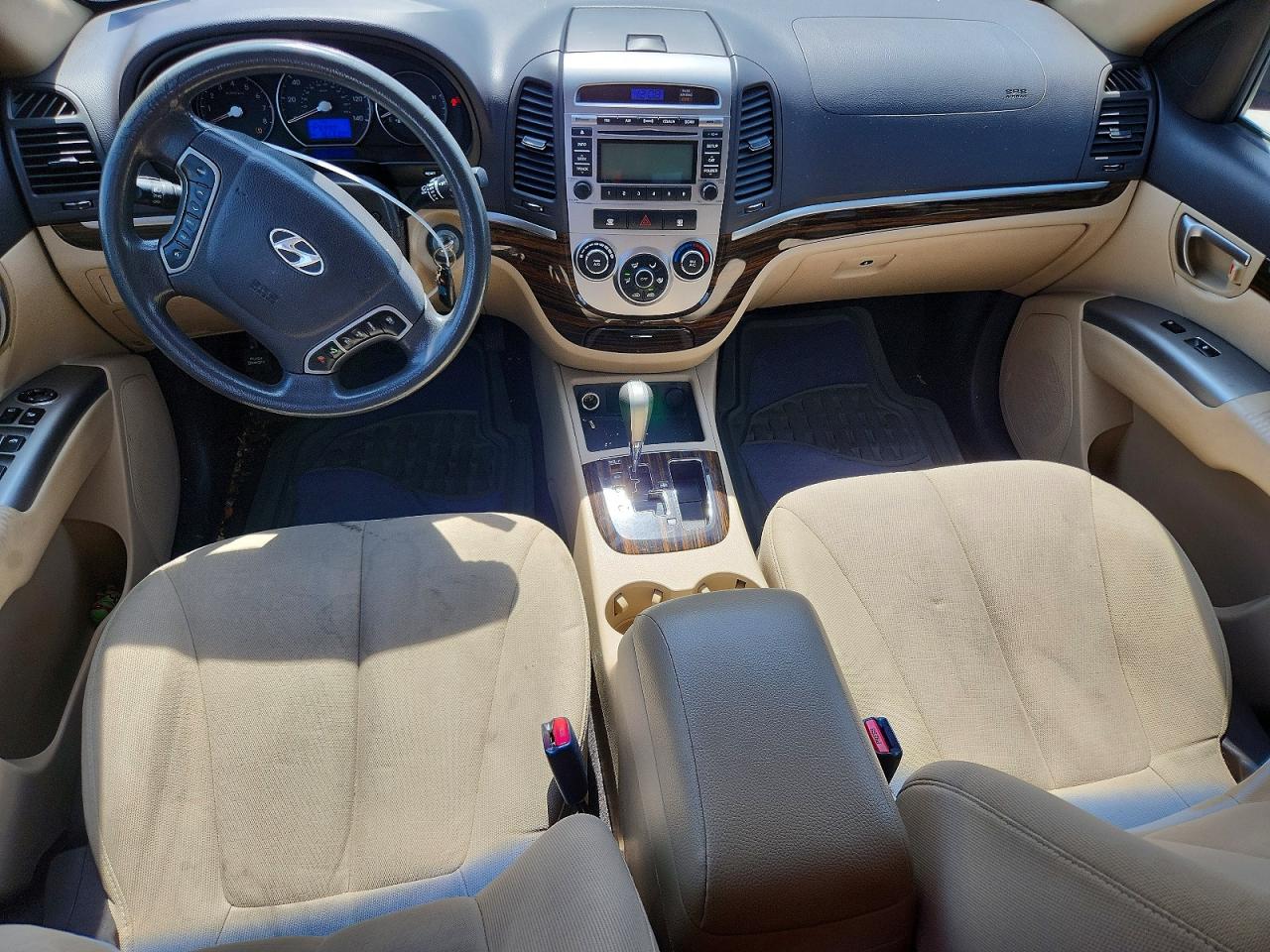 2011 Hyundai Santafe Red vin: 5XYZGDAB5BG023684