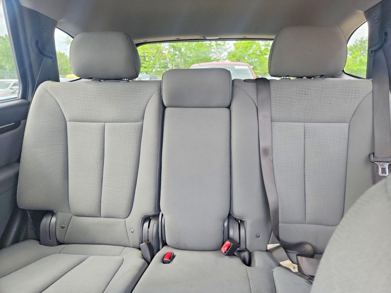 2011 Hyundai Santa Fe Gls Gray vin: 5XYZGDAB5BG074005