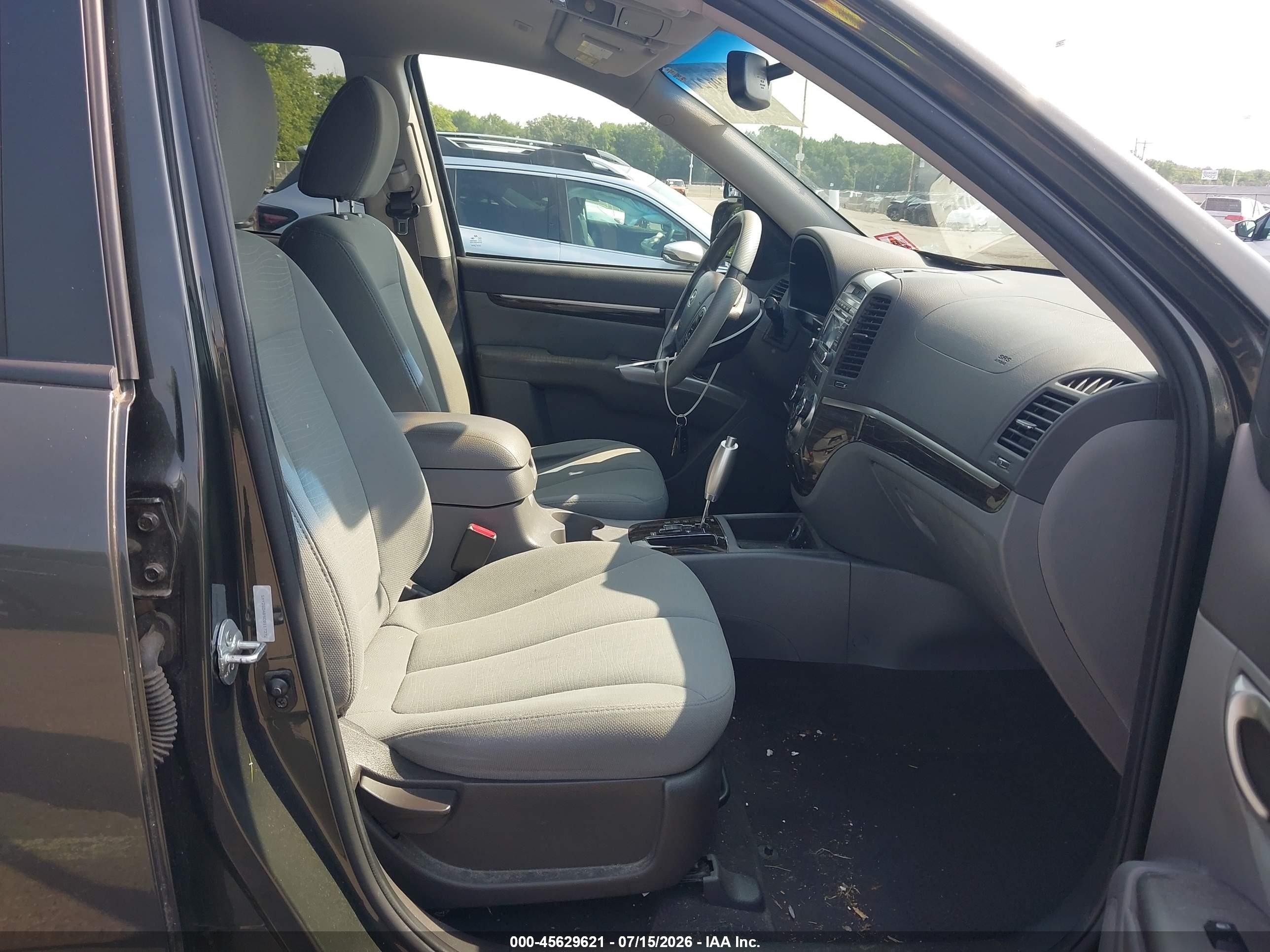 2012 Hyundai Santa Fe Gls Black vin: 5XYZGDAB5CG117372