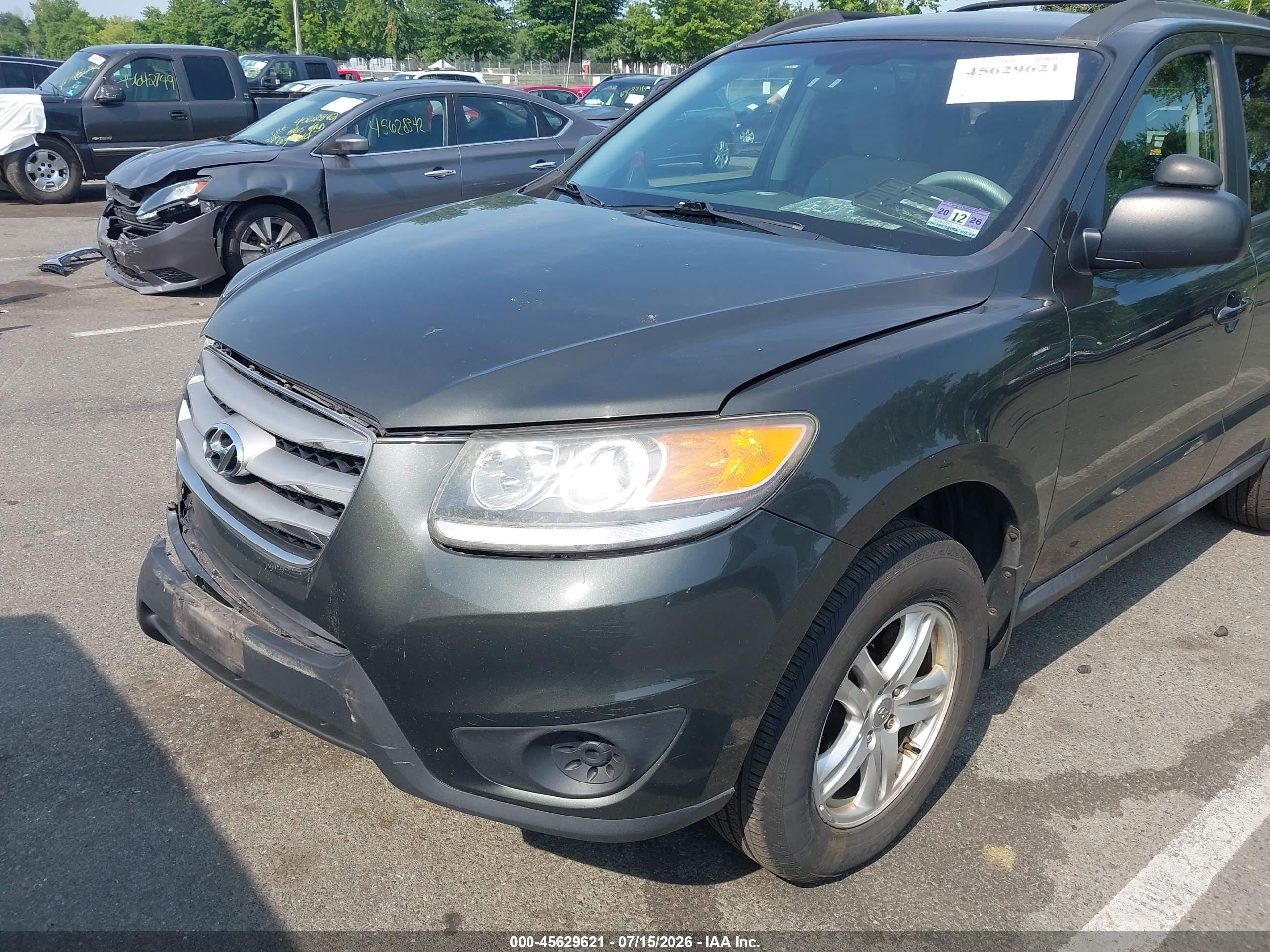 2012 Hyundai Santa Fe Gls Black vin: 5XYZGDAB5CG117372