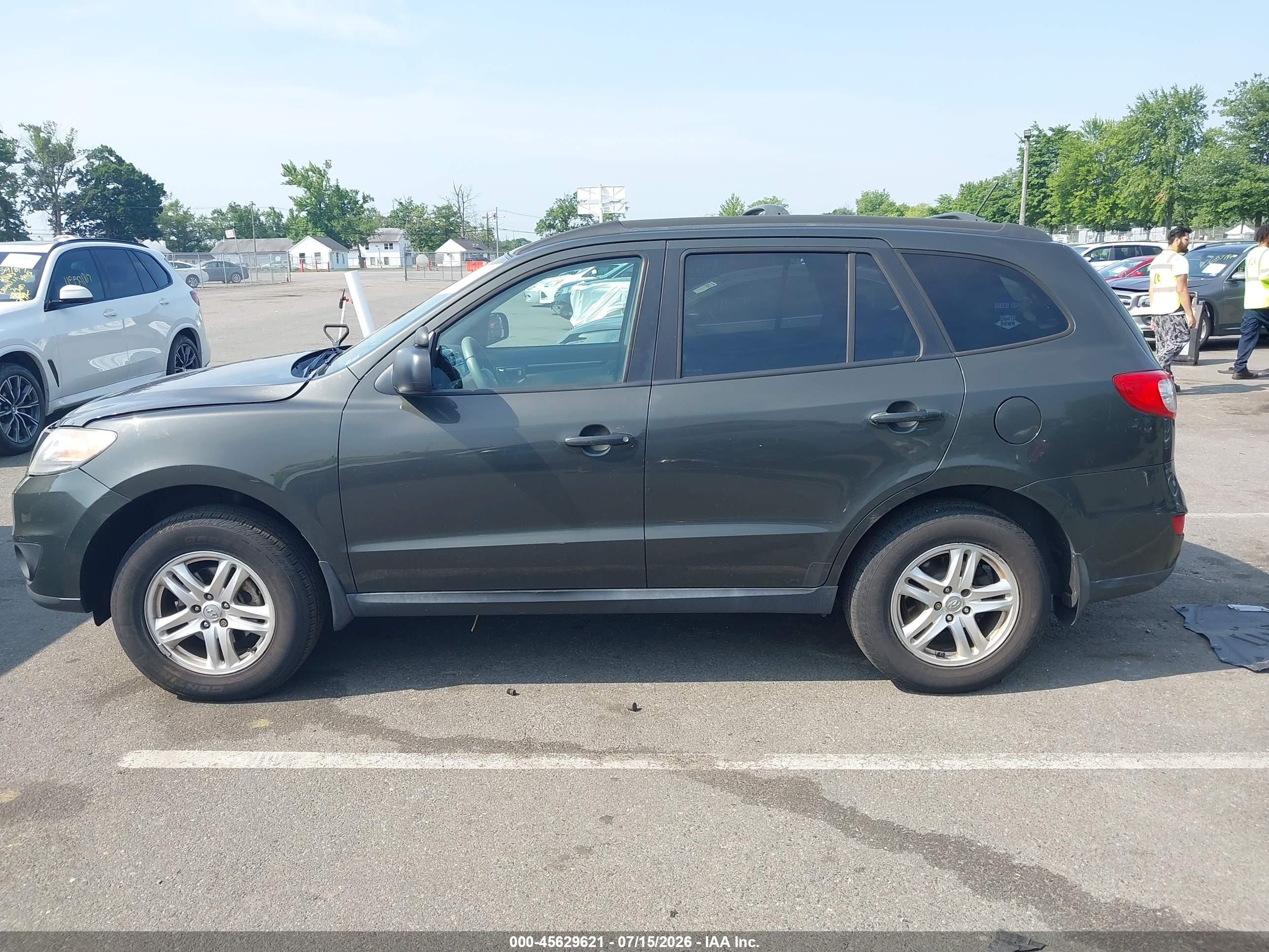 2012 Hyundai Santa Fe Gls Black vin: 5XYZGDAB5CG117372