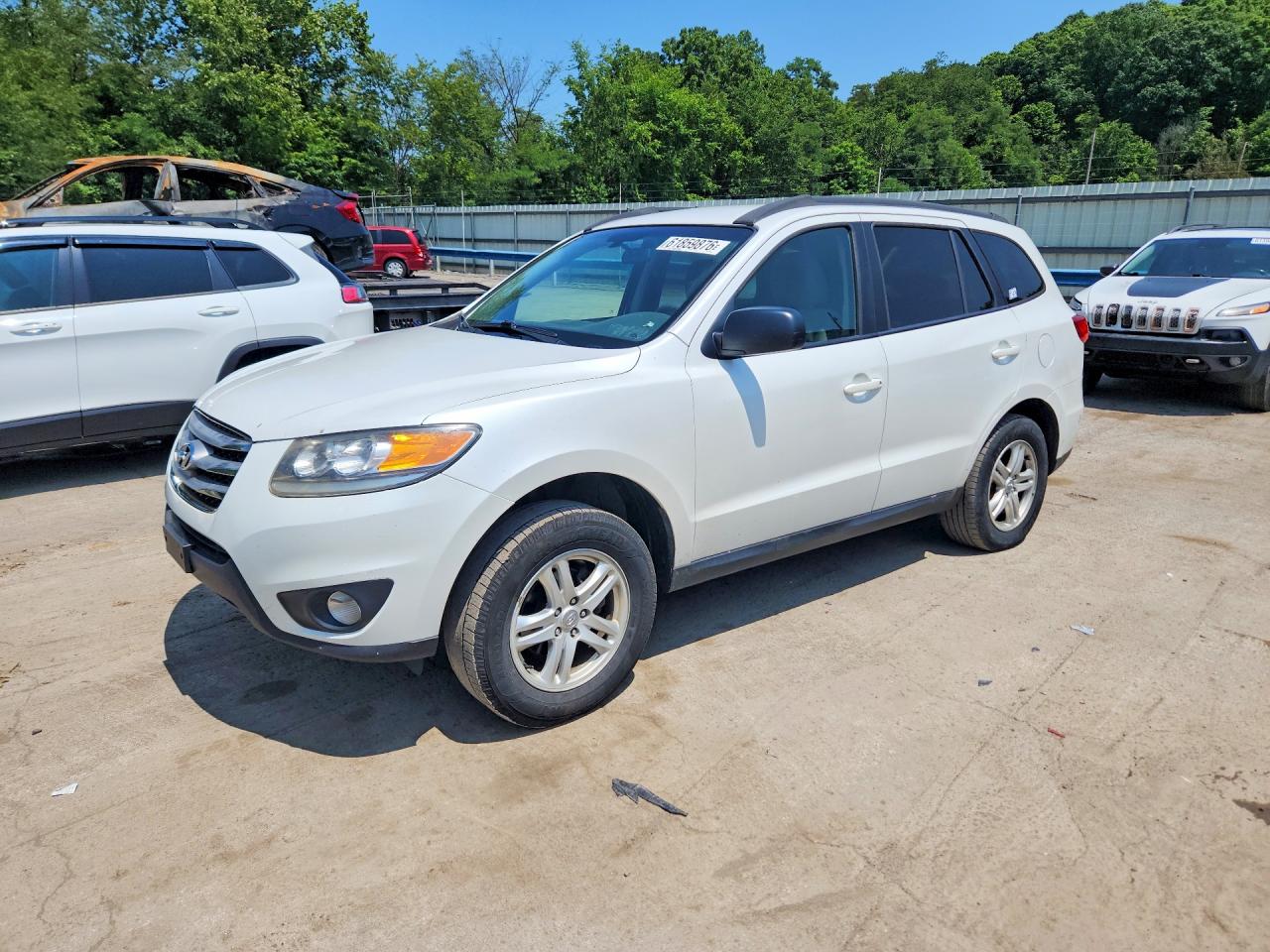 2012 Hyundai Santa Fe Gls White vin: 5XYZGDAB6CG103240