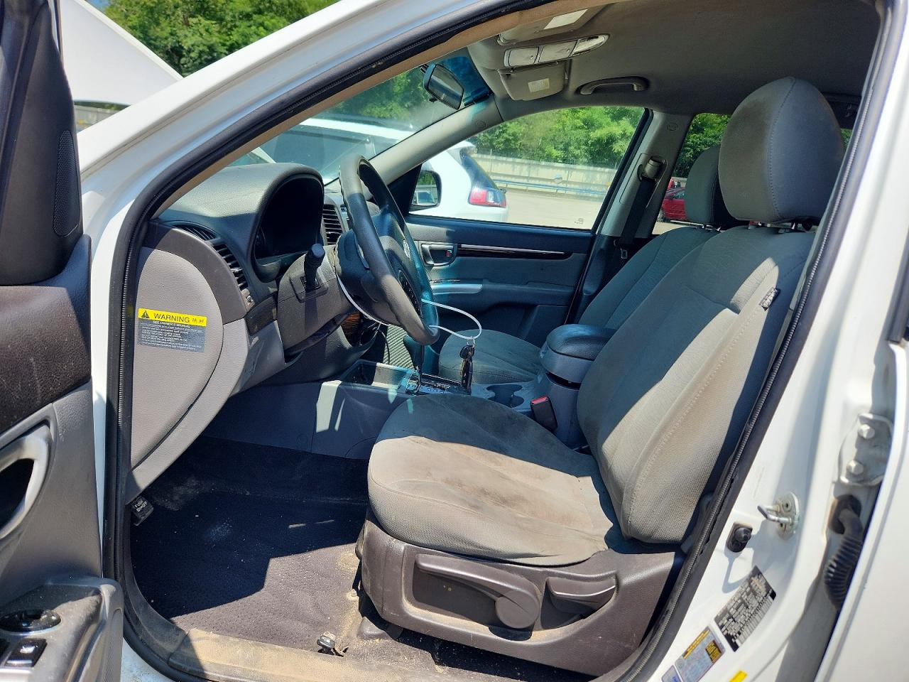 2012 Hyundai Santa Fe Gls White vin: 5XYZGDAB6CG103240