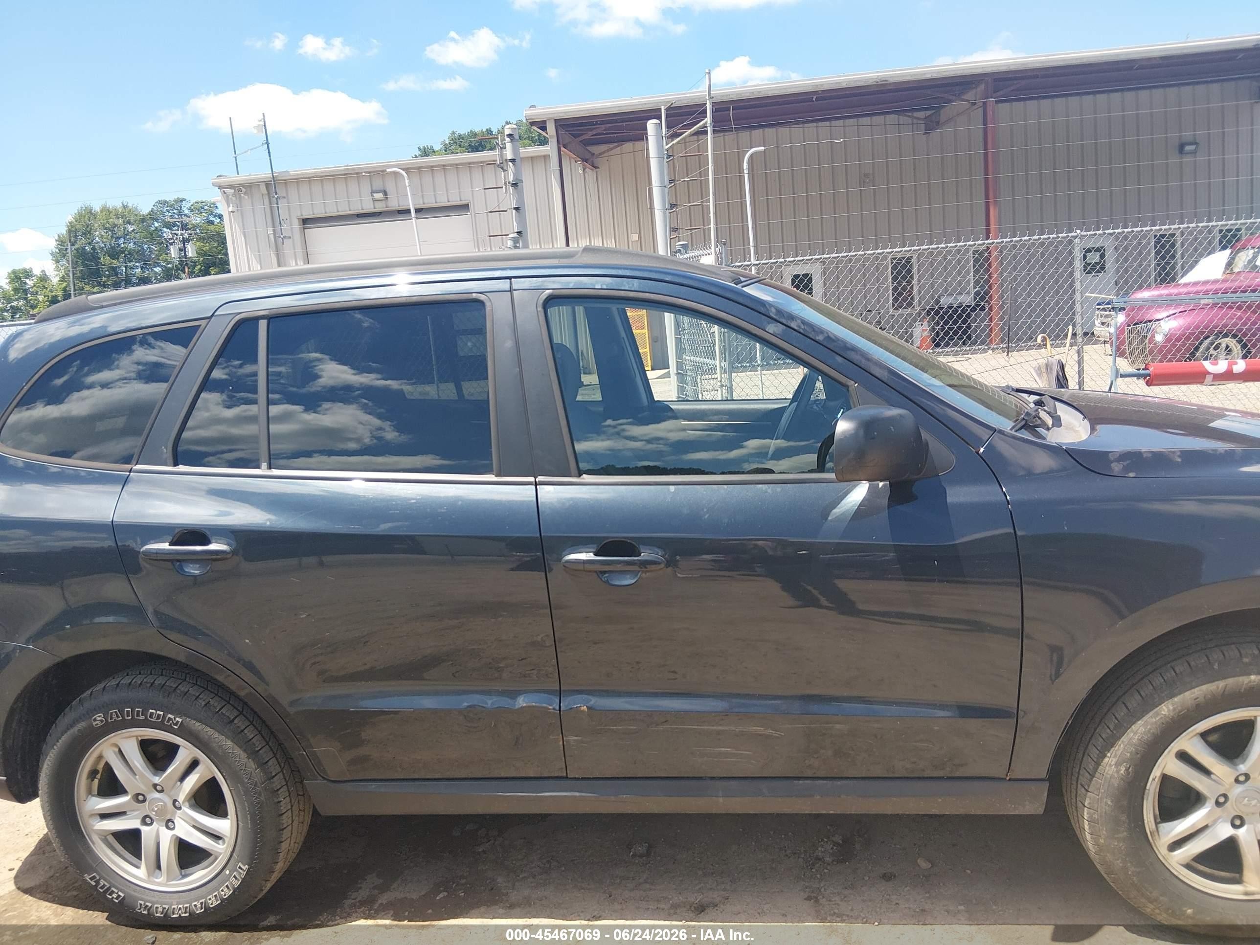 2012 Hyundai Santa Fe Gls Dark Blue vin: 5XYZGDAB6CG103934