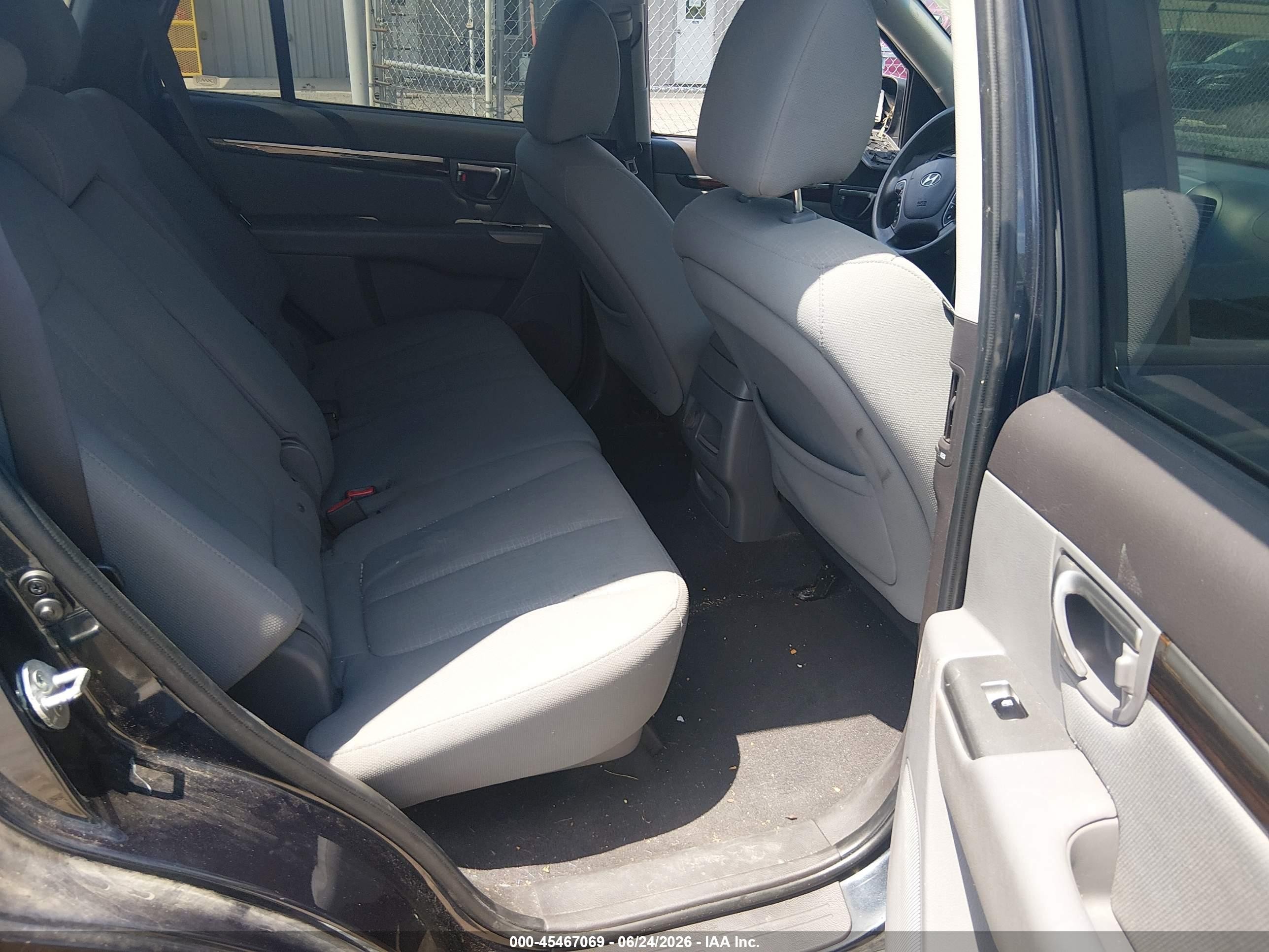 2012 Hyundai Santa Fe Gls Dark Blue vin: 5XYZGDAB6CG103934