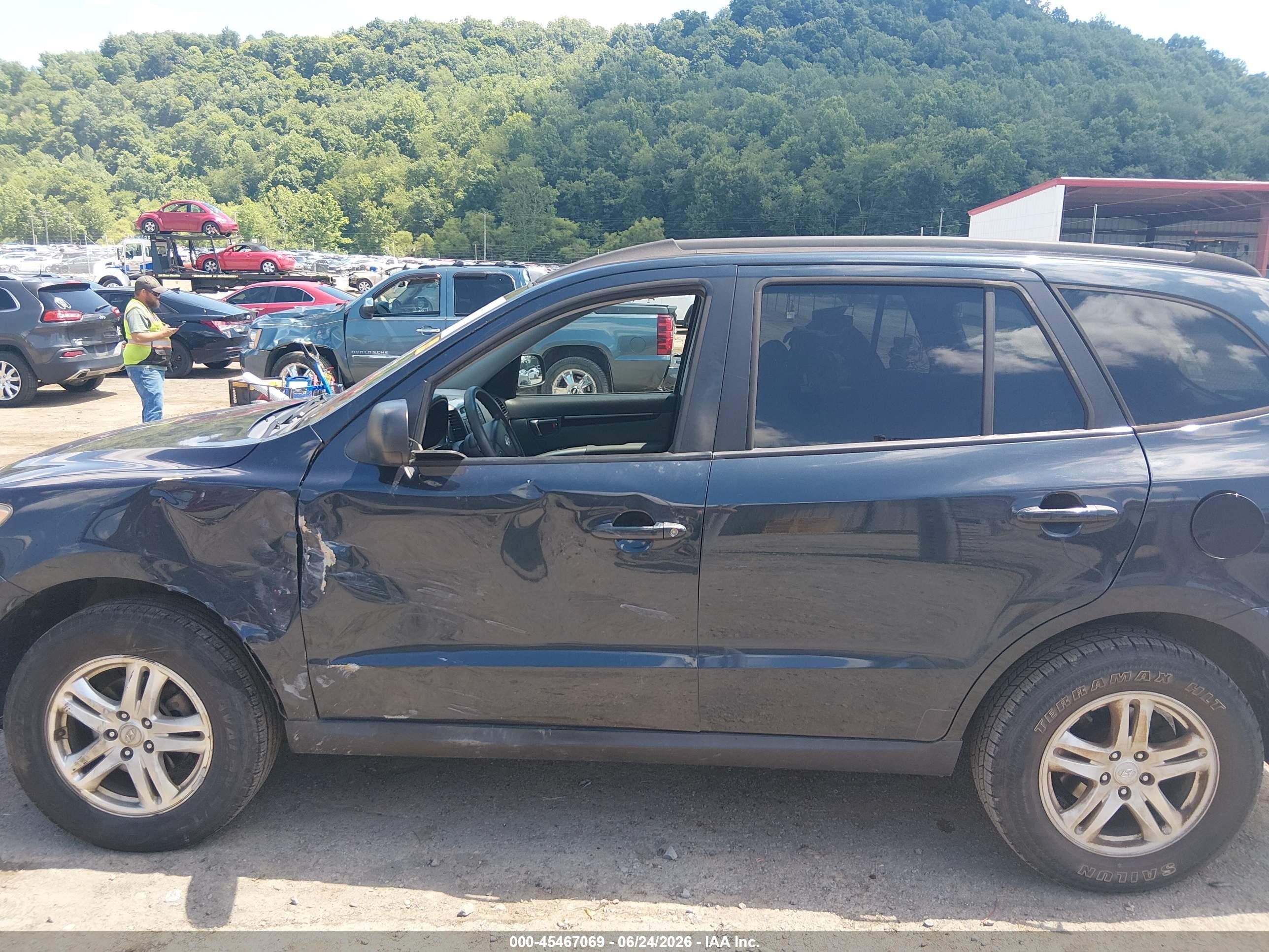 2012 Hyundai Santa Fe Gls Dark Blue vin: 5XYZGDAB6CG103934