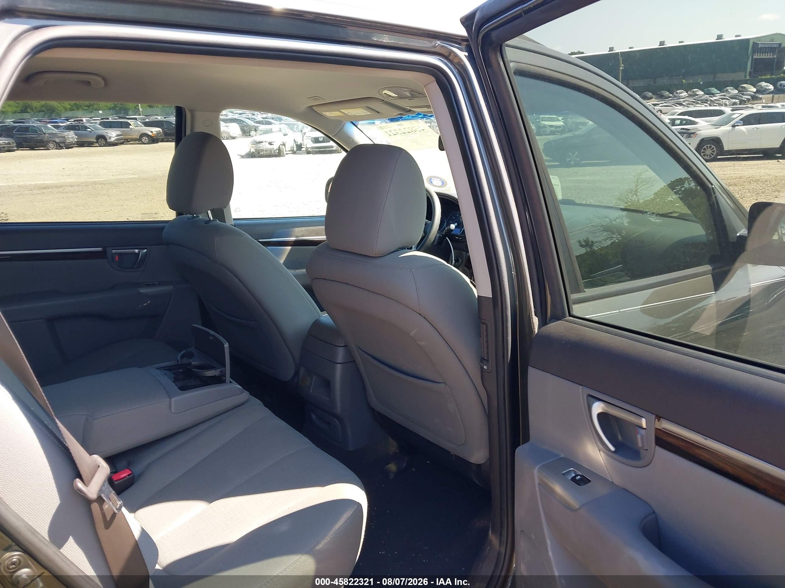 2011 Hyundai Santa Fe Gls Gray vin: 5XYZGDAB7BG077150