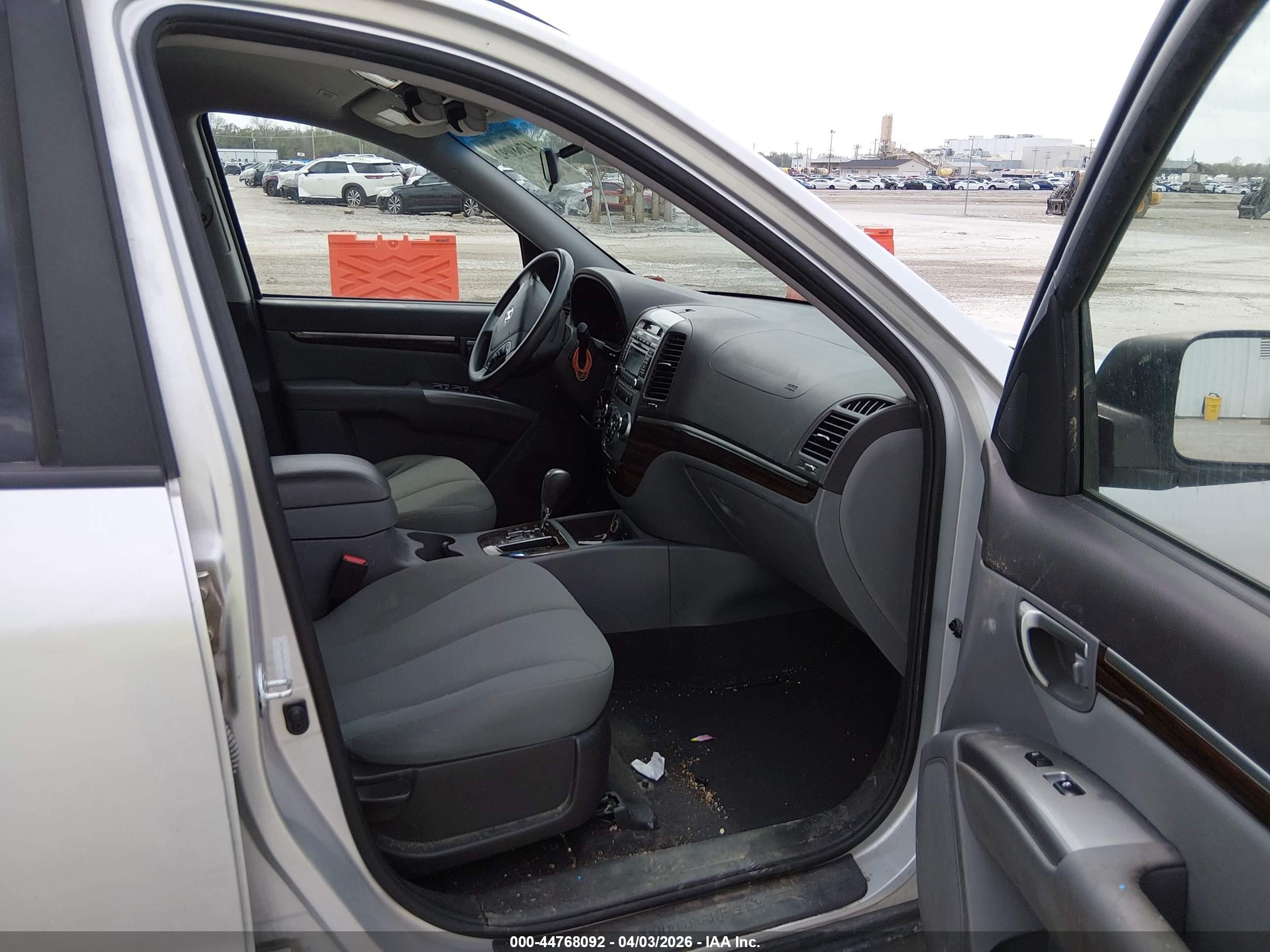 2012 Hyundai Santa Fe Gls Gray vin: 5XYZGDAB7CG108768