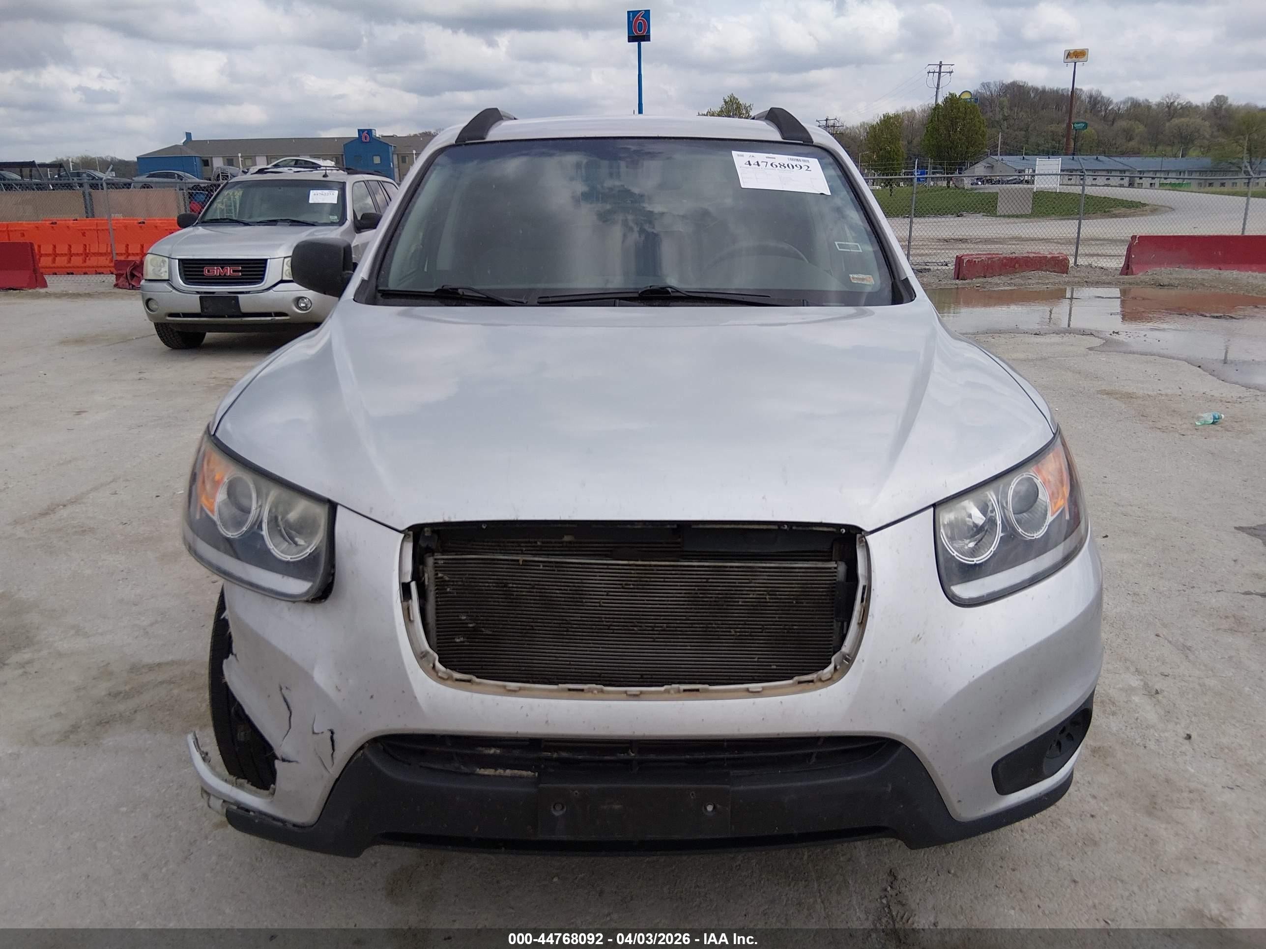 2012 Hyundai Santa Fe Gls Gray vin: 5XYZGDAB7CG108768