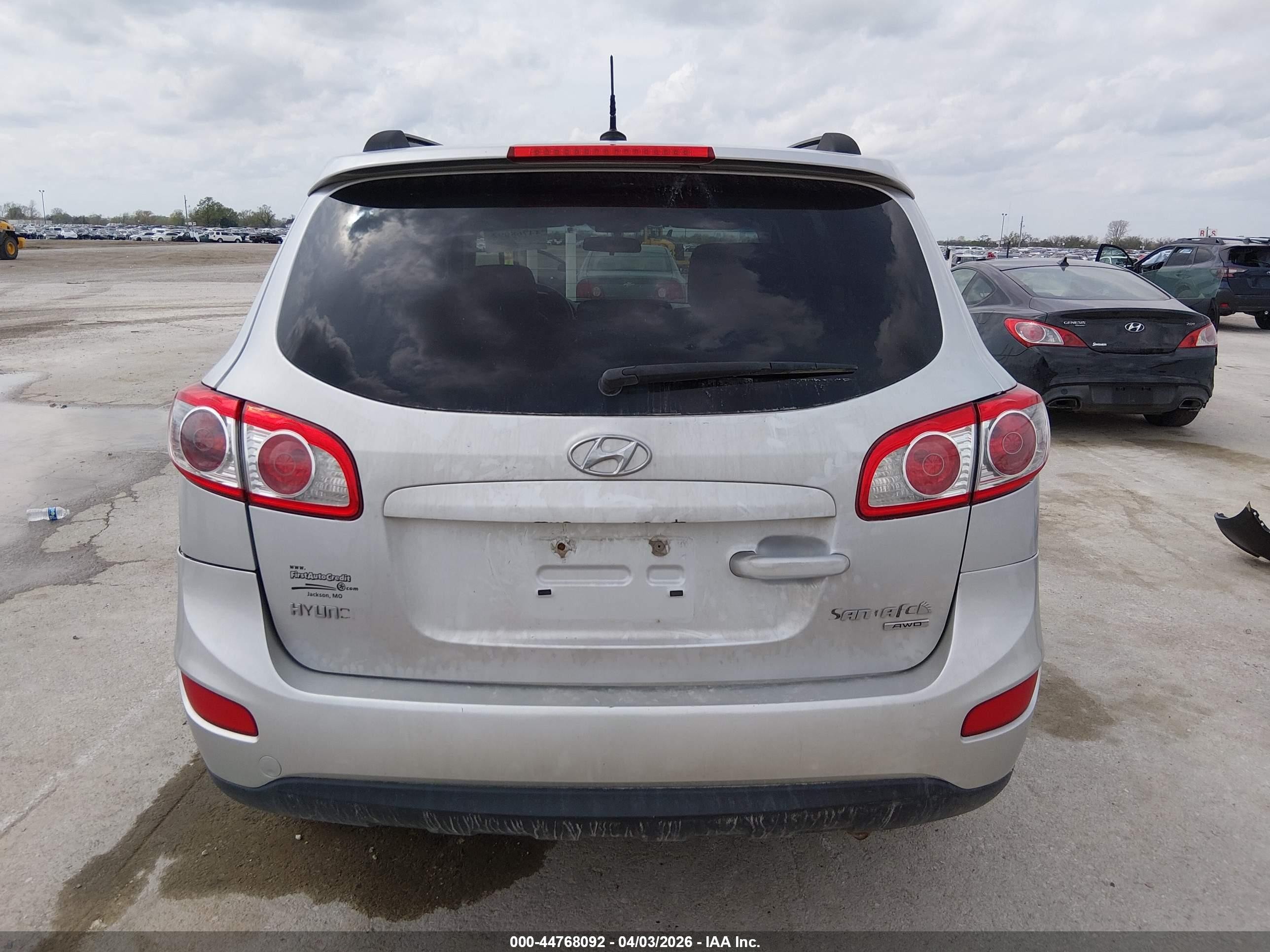 2012 Hyundai Santa Fe Gls Gray vin: 5XYZGDAB7CG108768