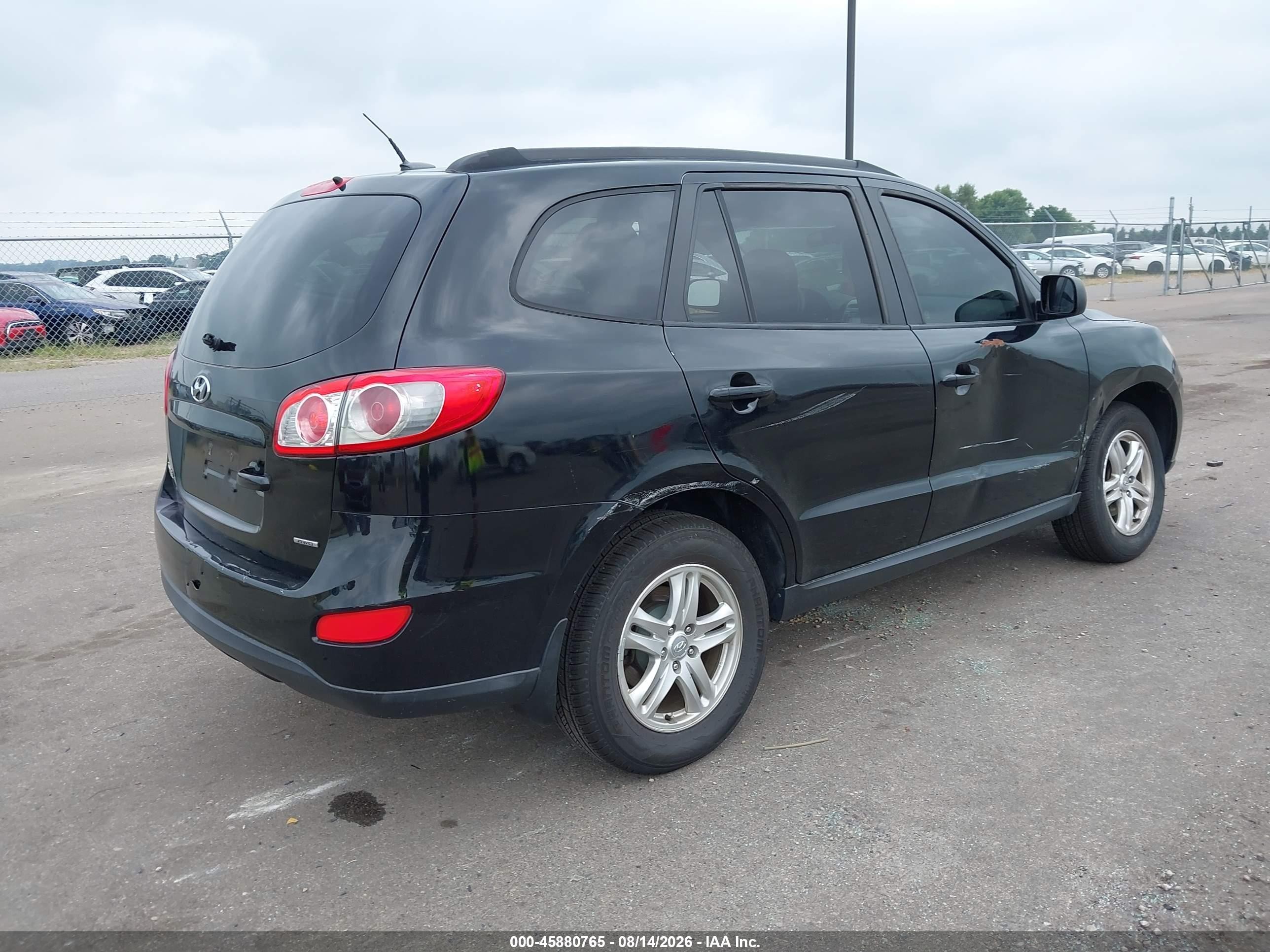 2012 Hyundai Santa Fe Gls Black vin: 5XYZGDAB7CG121097