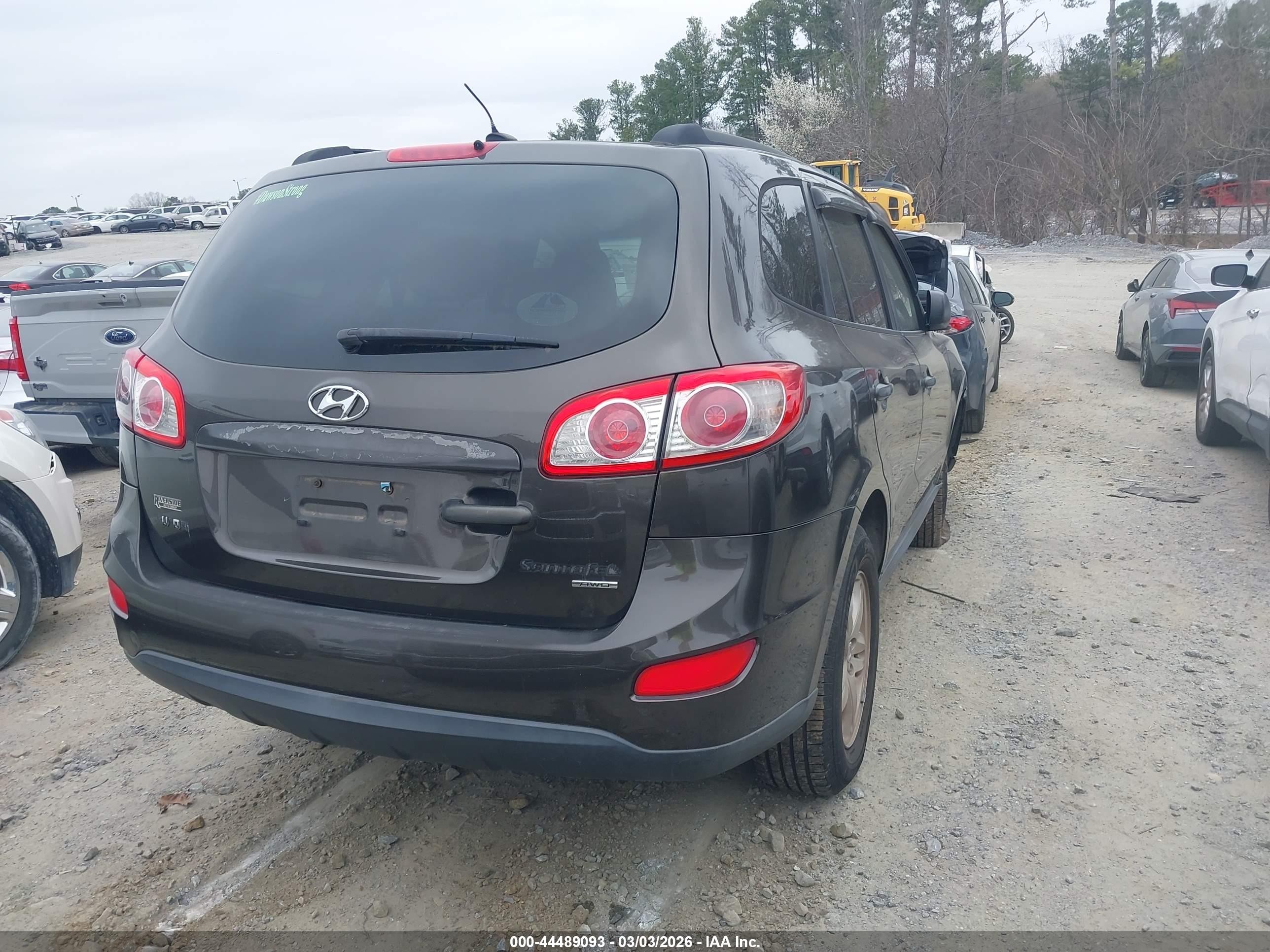 2011 Hyundai Santa Fe Gls Brown vin: 5XYZGDAB8BG002182