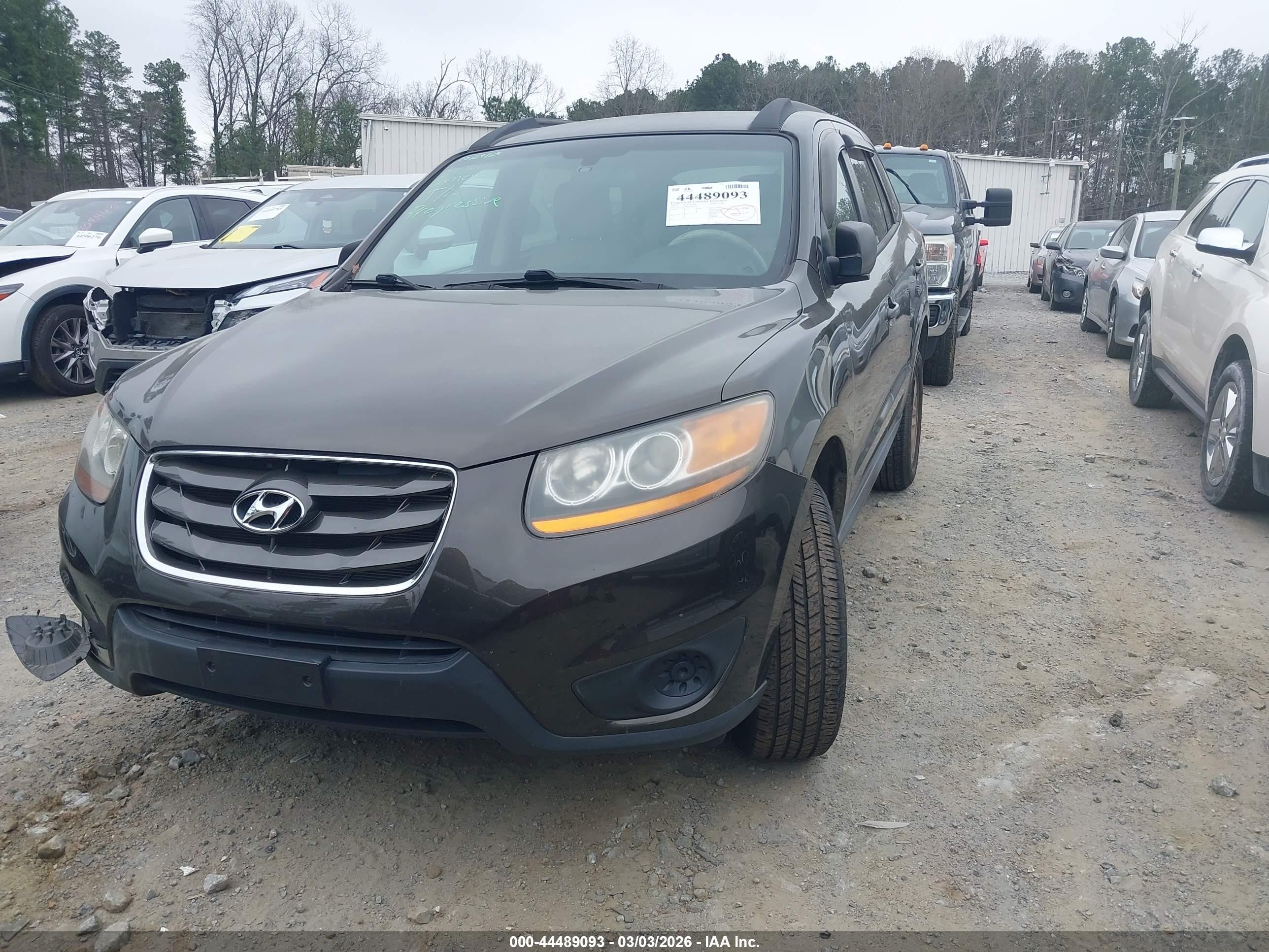 2011 Hyundai Santa Fe Gls Brown vin: 5XYZGDAB8BG002182