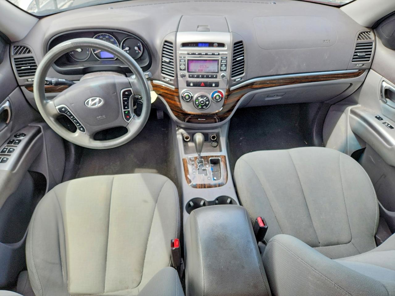 2012 Hyundai Santa Fe Gls White vin: 5XYZGDAB8CG097795