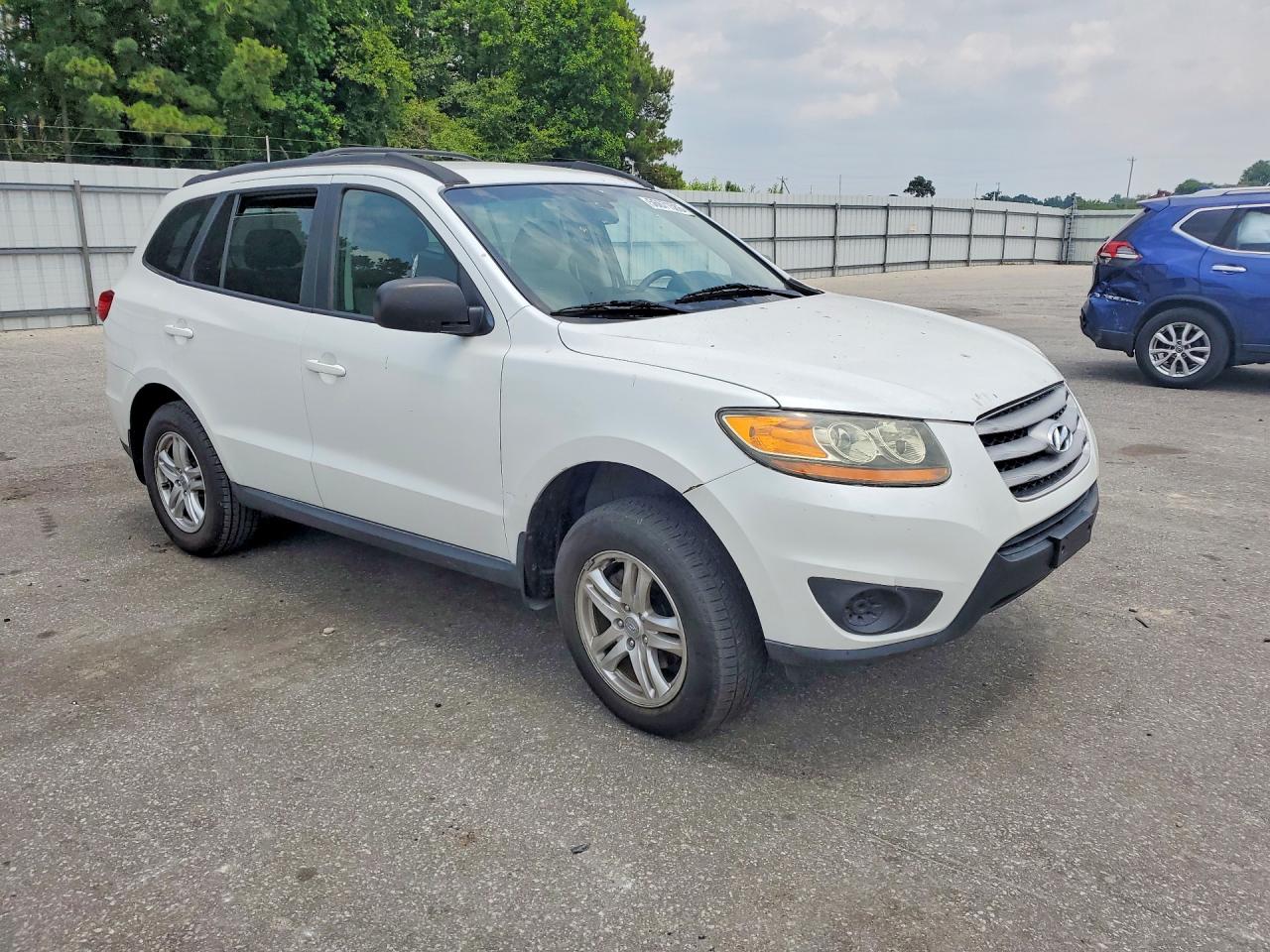 2012 Hyundai Santa Fe Gls Белый vin: 5XYZGDAB8CG116975
