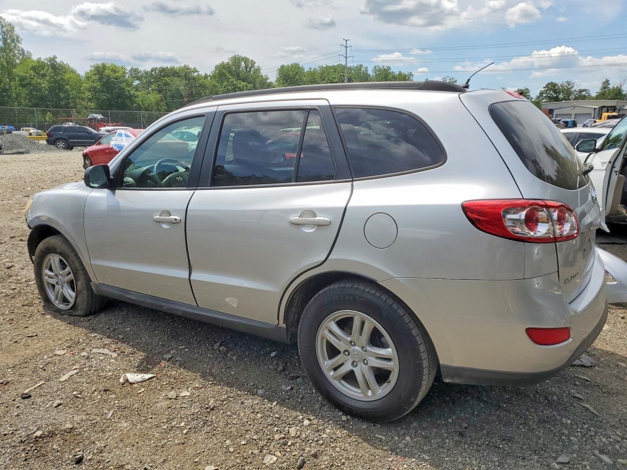 2011 Hyundai Santa Fe Gls Silver vin: 5XYZGDAB9BG028709