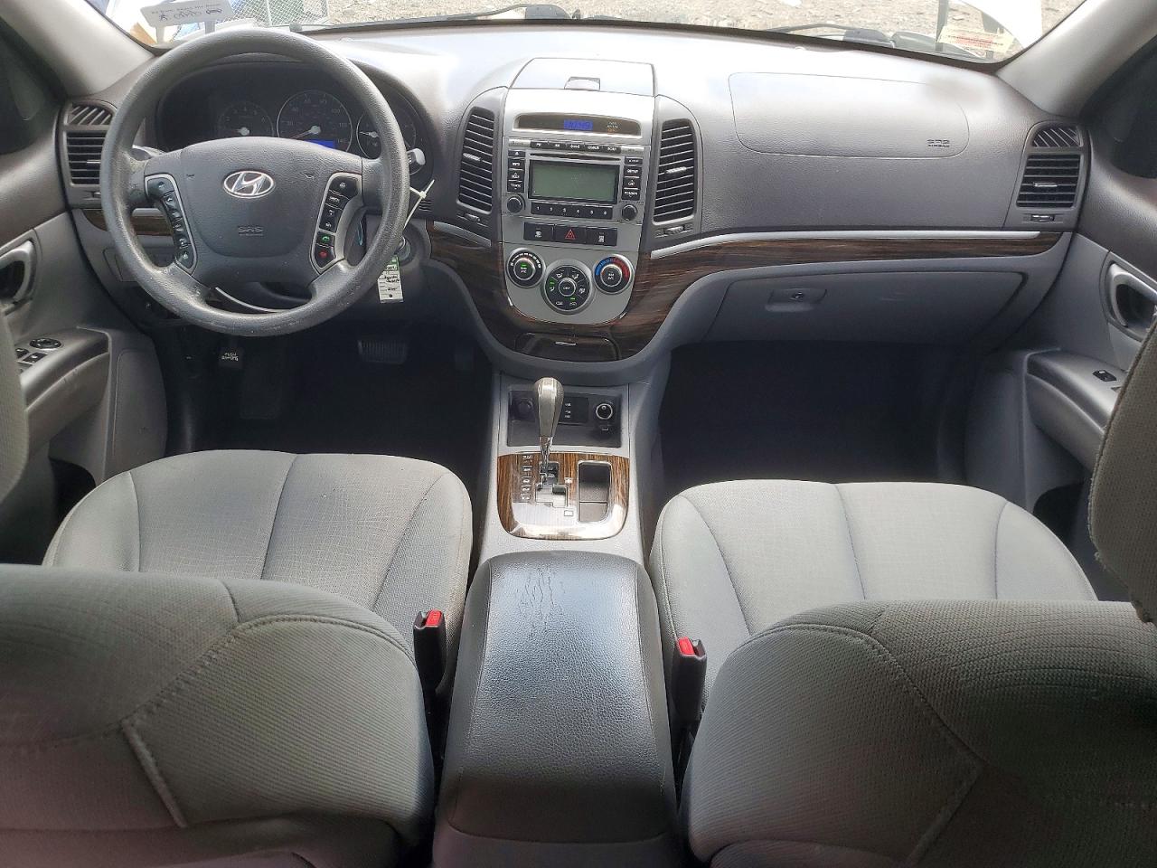 2011 Hyundai Santa Fe Gls Silver vin: 5XYZGDAB9BG028709