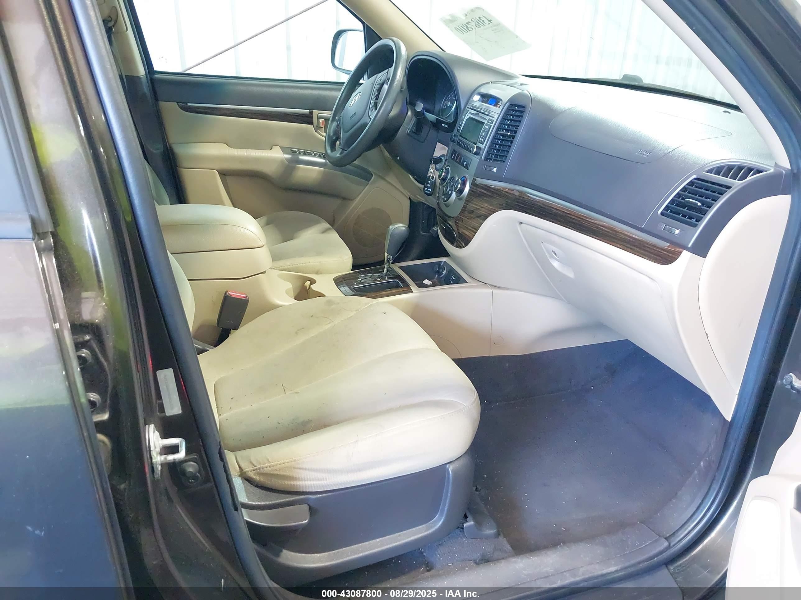 2011 Hyundai Santa Fe Gls Dark Brown vin: 5XYZGDAB9BG031836