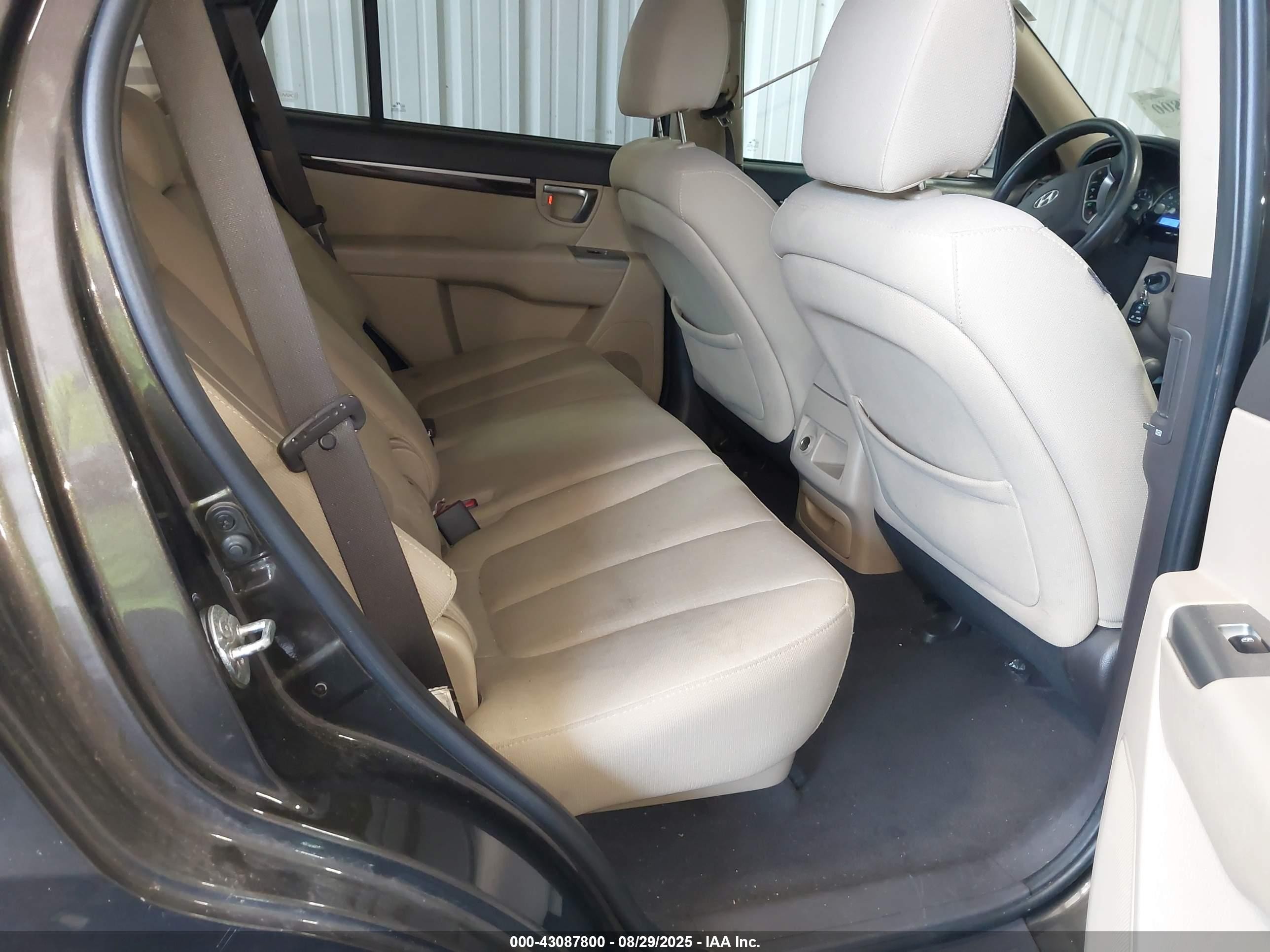 2011 Hyundai Santa Fe Gls Dark Brown vin: 5XYZGDAB9BG031836