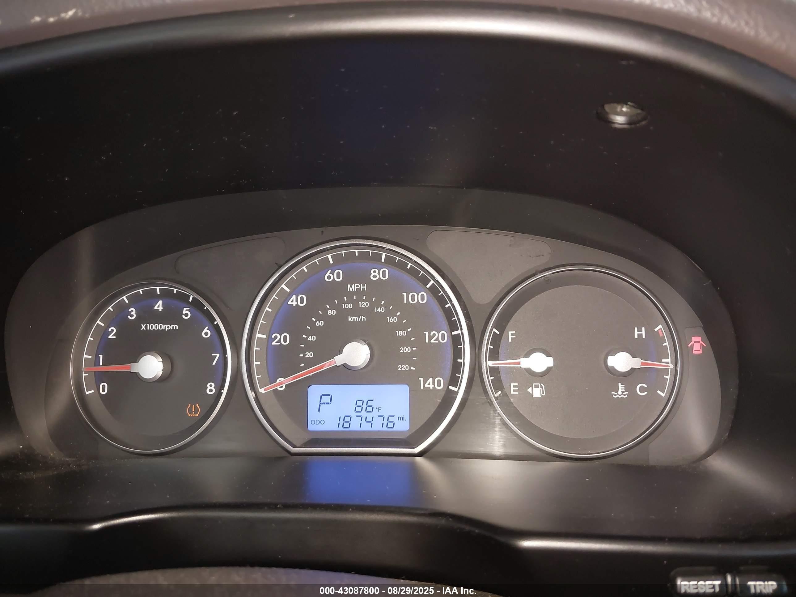 2011 Hyundai Santa Fe Gls Dark Brown vin: 5XYZGDAB9BG031836